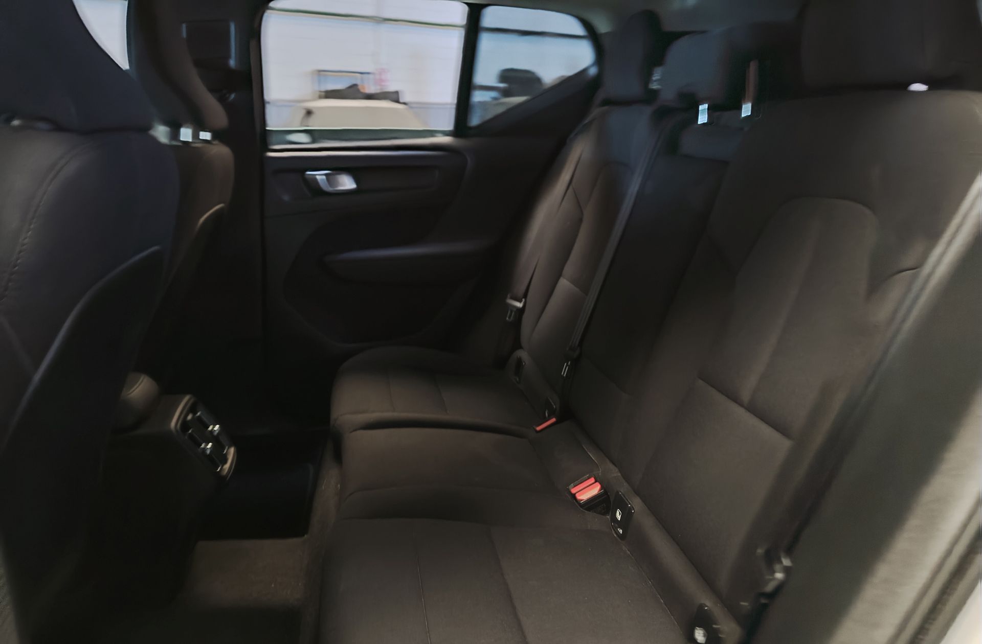 Volvo XC40 T2 Momentum Core - foto 11