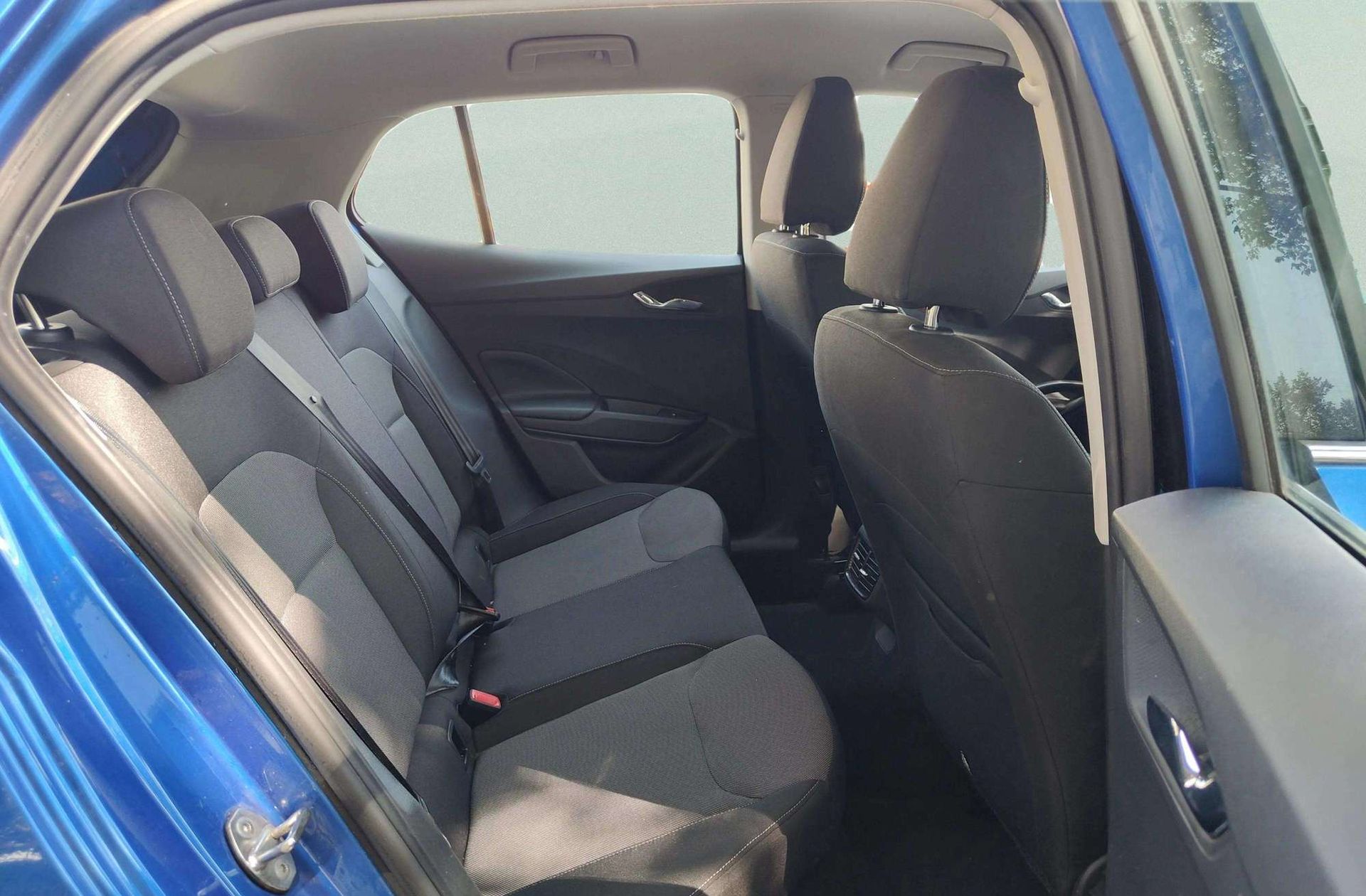 Škoda Fabia 1.0 TSI Ambition - foto 15