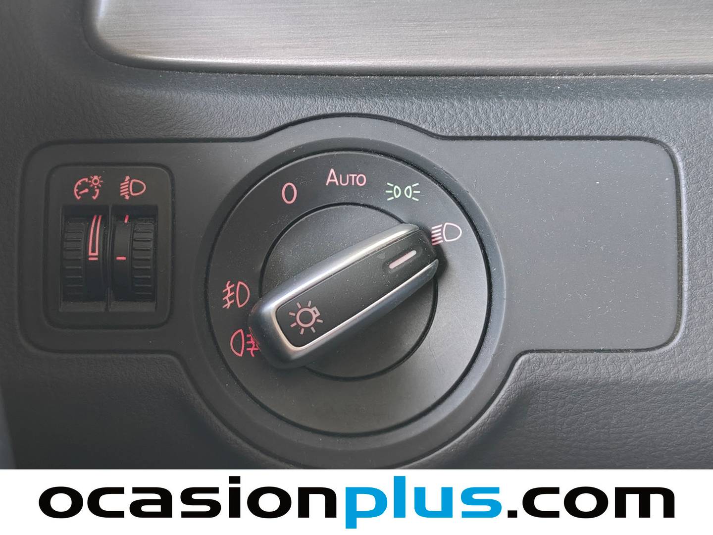 Equipamiento del Volkswagen Passat Volkswagen Passat Advance 2.0 TDI BMT (140 CV)
