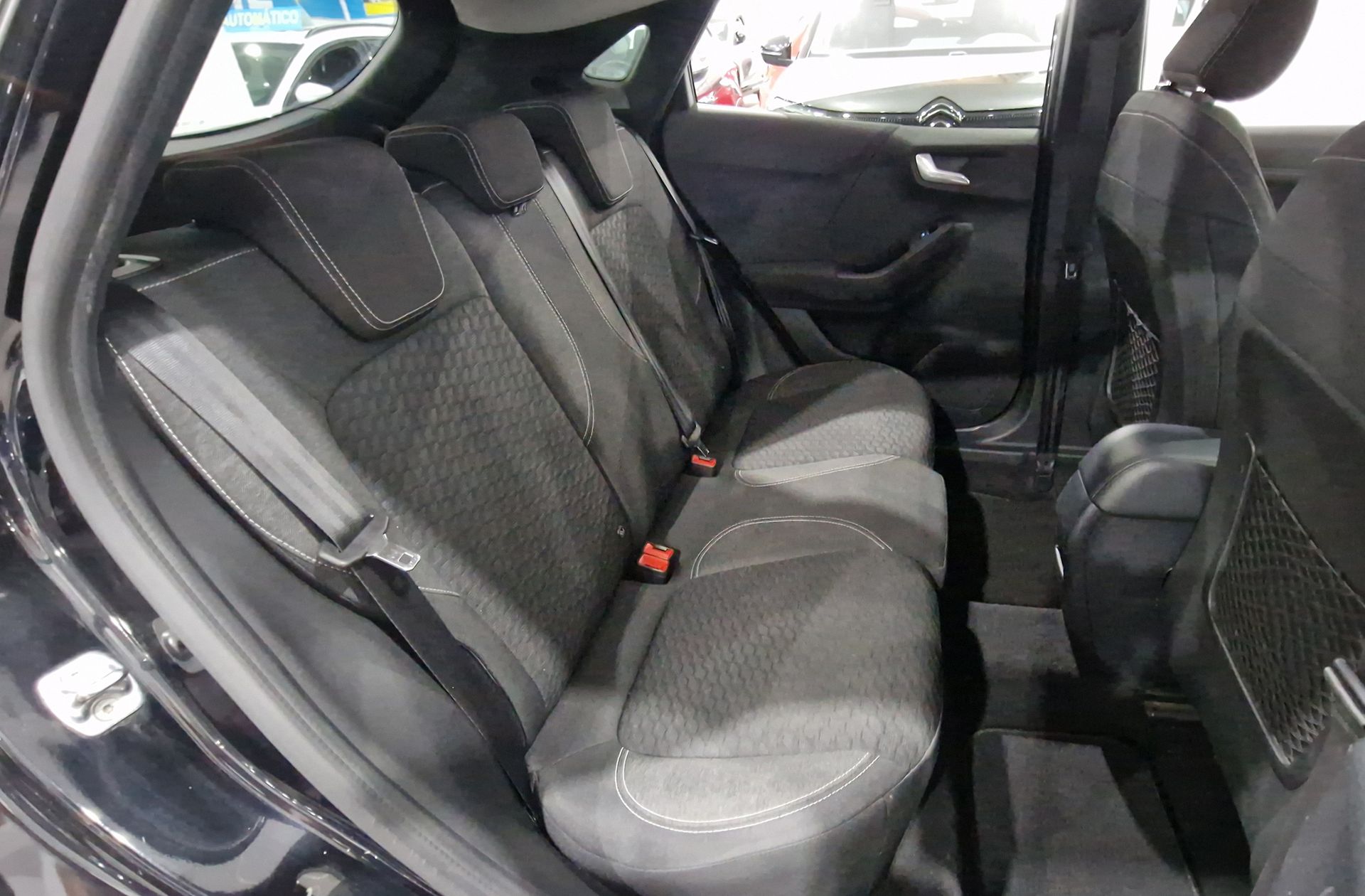 Ford Puma 1.0 EcoBoost MHEV Titanium Design - foto 16