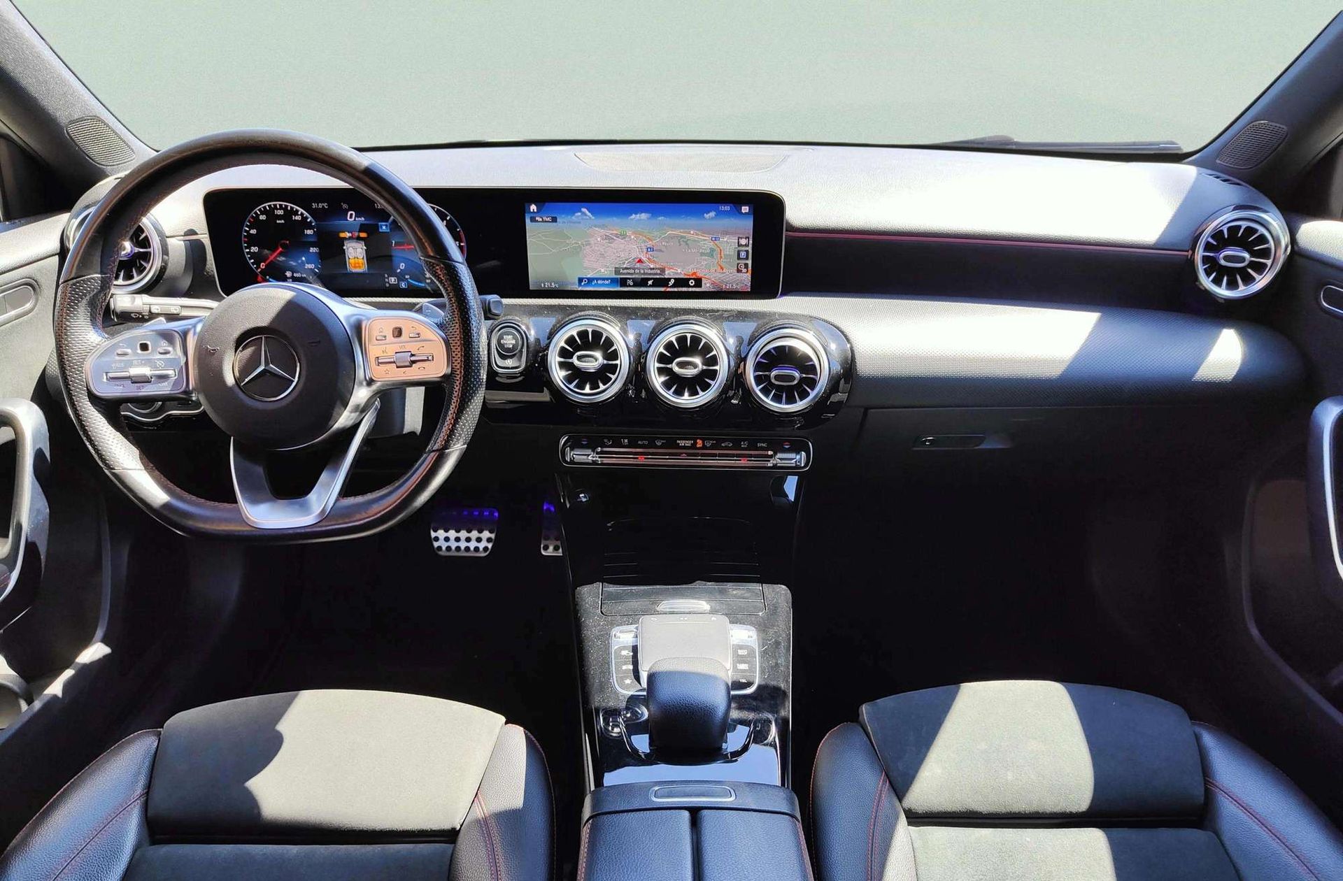 Mercedes-Benz Clase A 180 d Pack AMG - foto 6