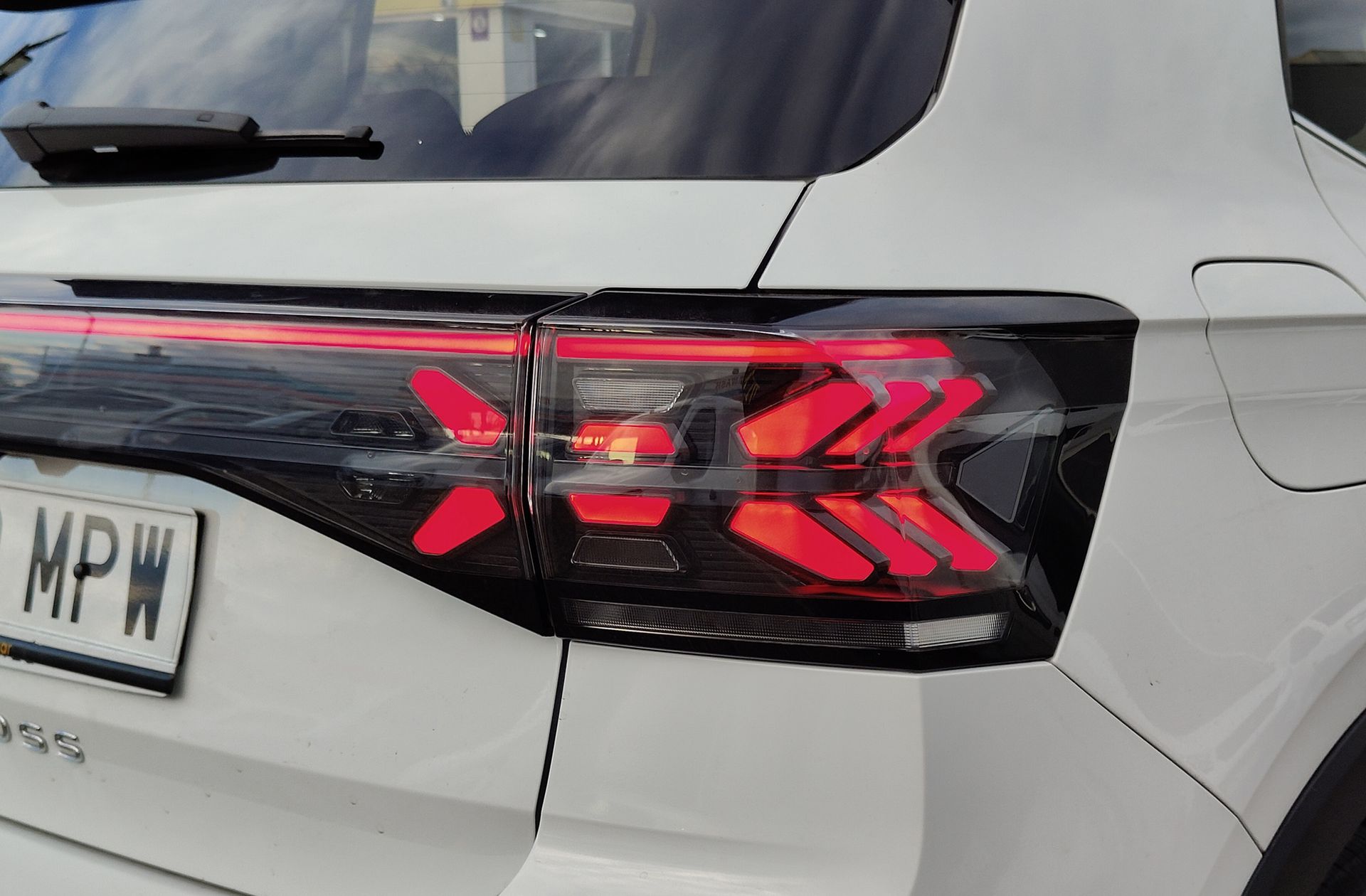 Volkswagen T-Cross R-Line 1.0 TSI DSG - foto 18