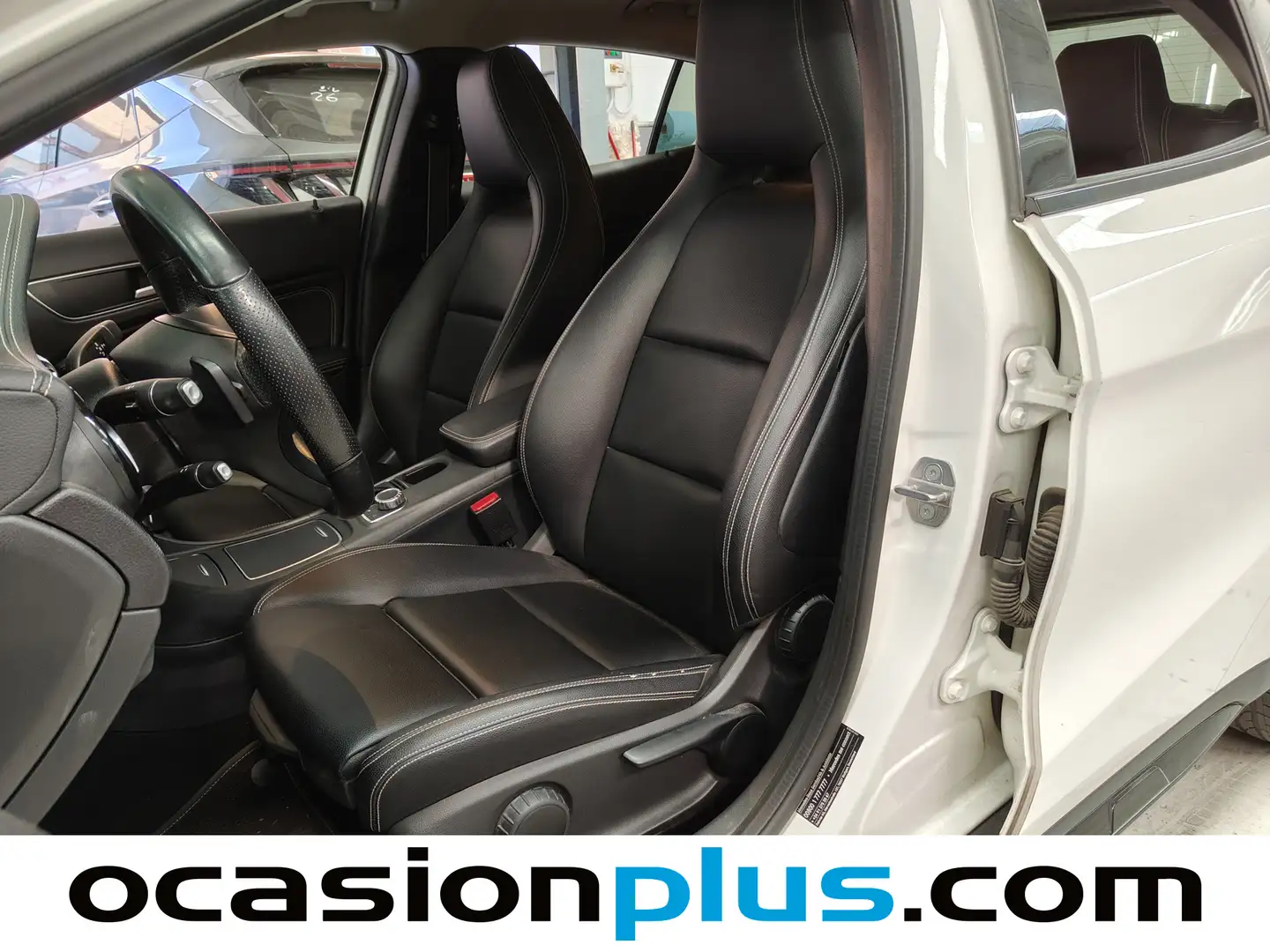 Foto Mercedes GLA Mercedes-Benz GLA 180 (122 CV) PACK AMG