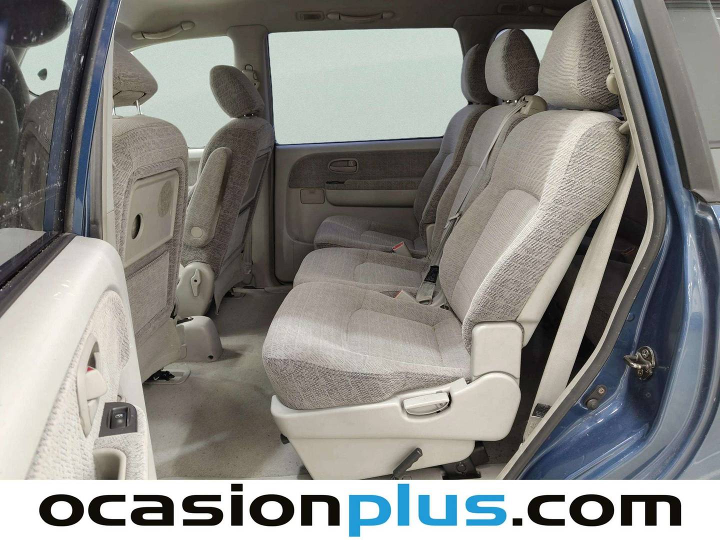 Foto asientos traseros Hyundai Trajet Hyundai Trajet 2.0 16v CVVT GLS 7 Plazas 104 kW (141 CV)