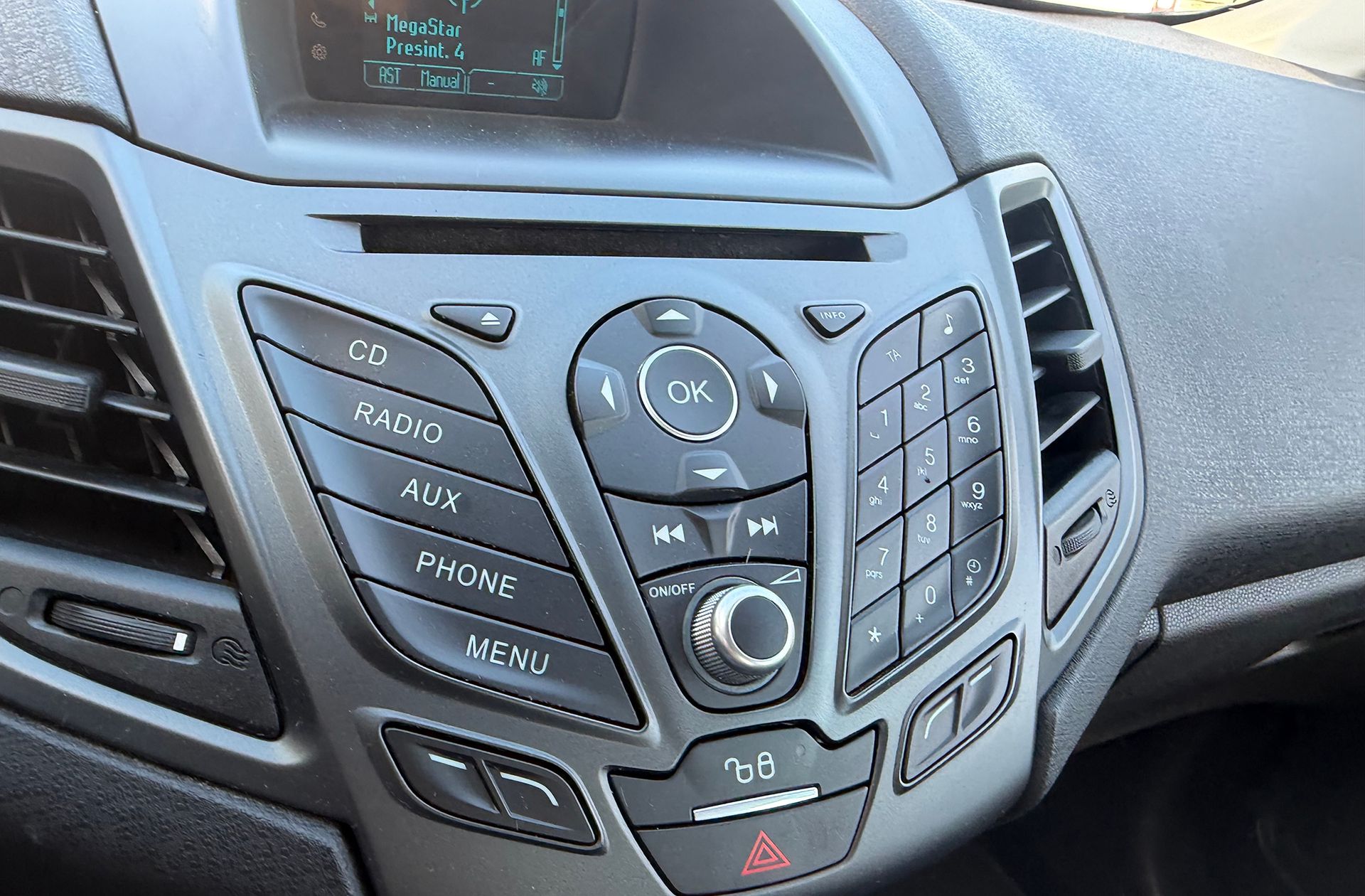 Ford Fiesta 1.0 EcoBoost Trend - foto 23