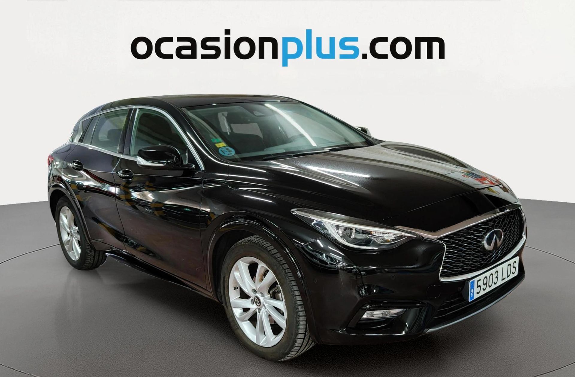 Infiniti Q30 1.6T Premium - foto 2