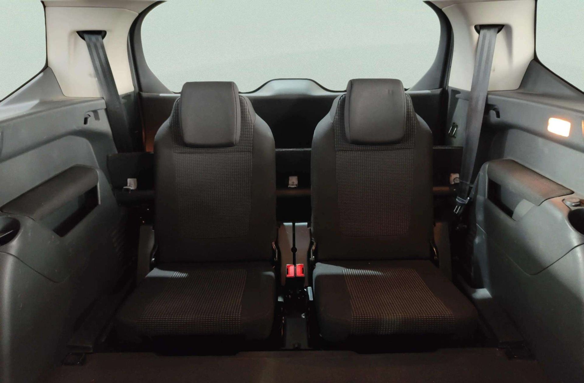 Peugeot 5008 1.6 HDi FAP Premium 7 plazas - foto 6