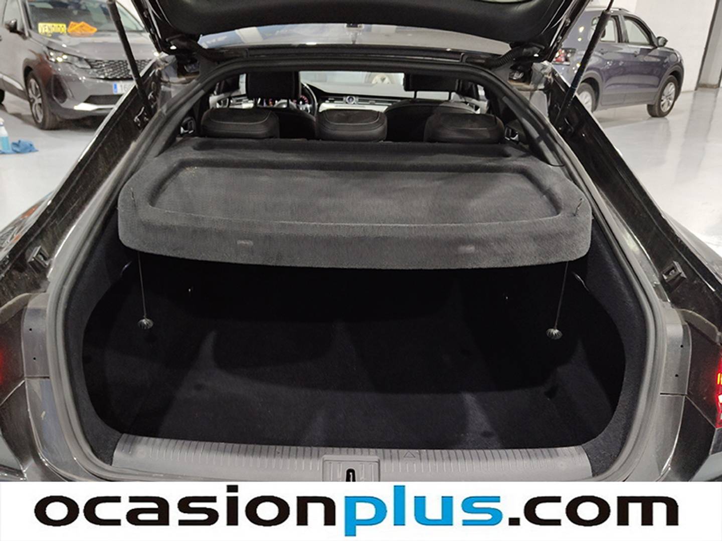 Foto Volkswagen Arteon Volkswagen Arteon R-Line 2.0 TSI (190 CV) DSG