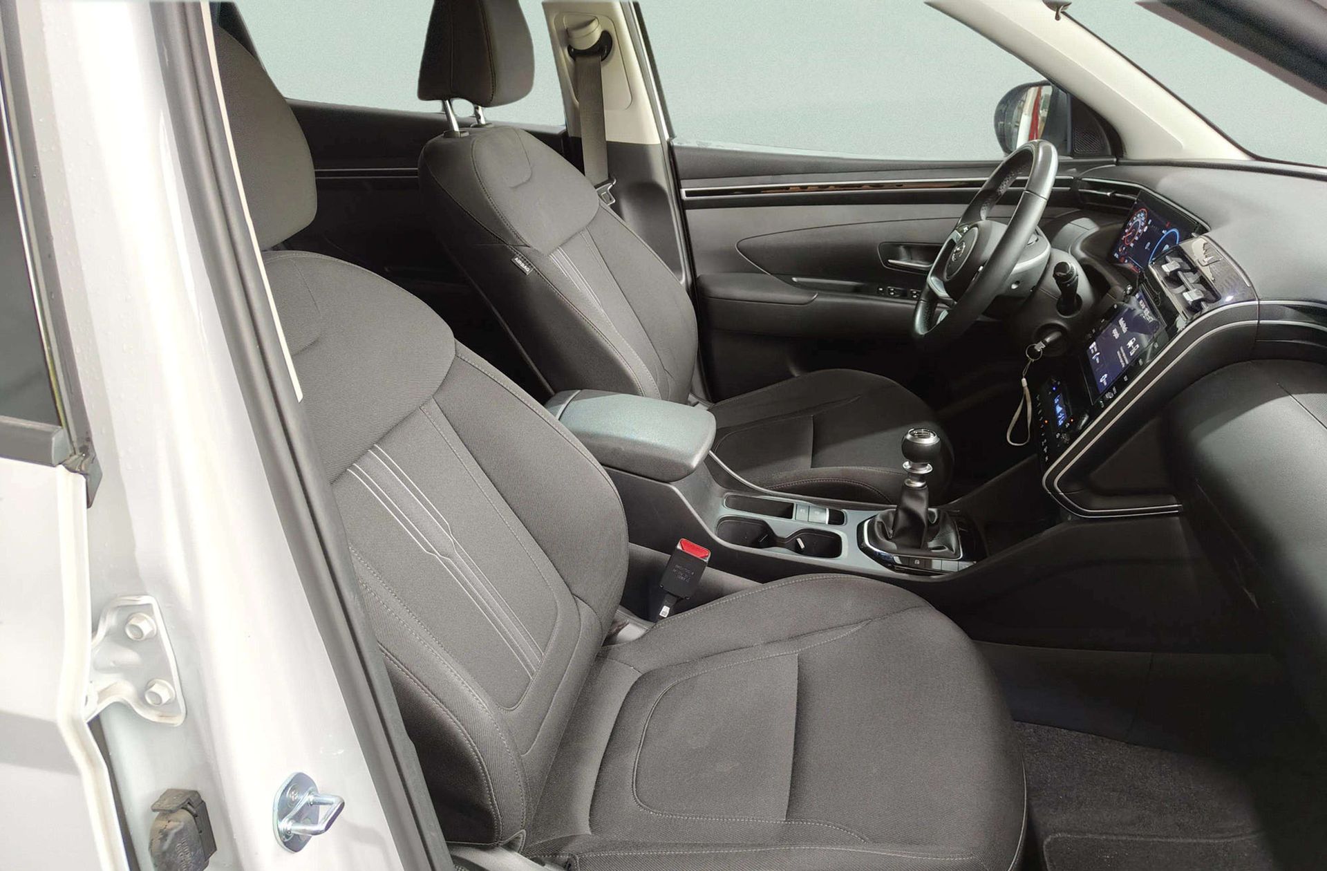 Hyundai Tucson 1.6 T-GDi 48V Maxx Sky - foto 19