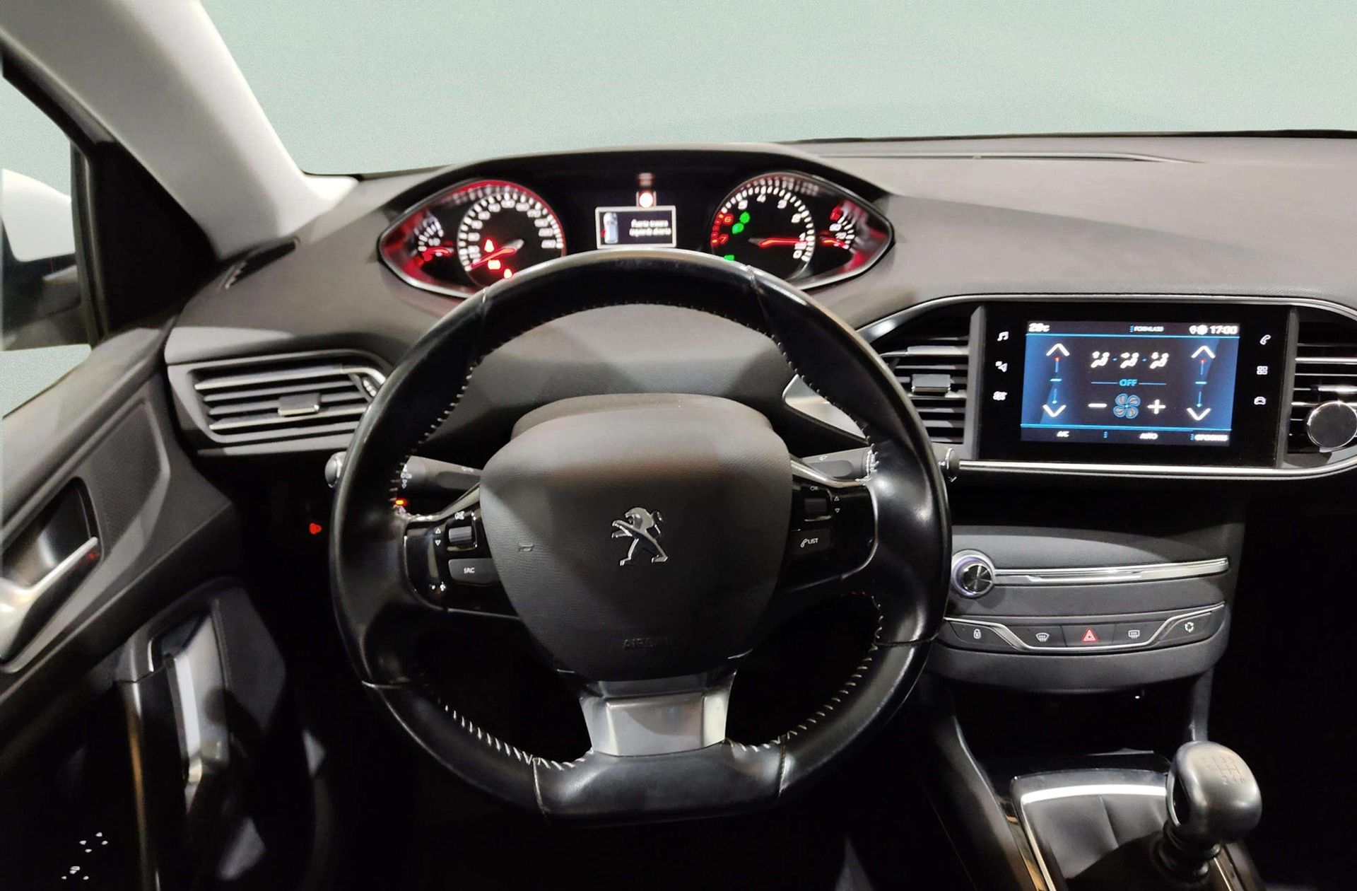 Peugeot 308 SW PureTech 130 Style - foto 18