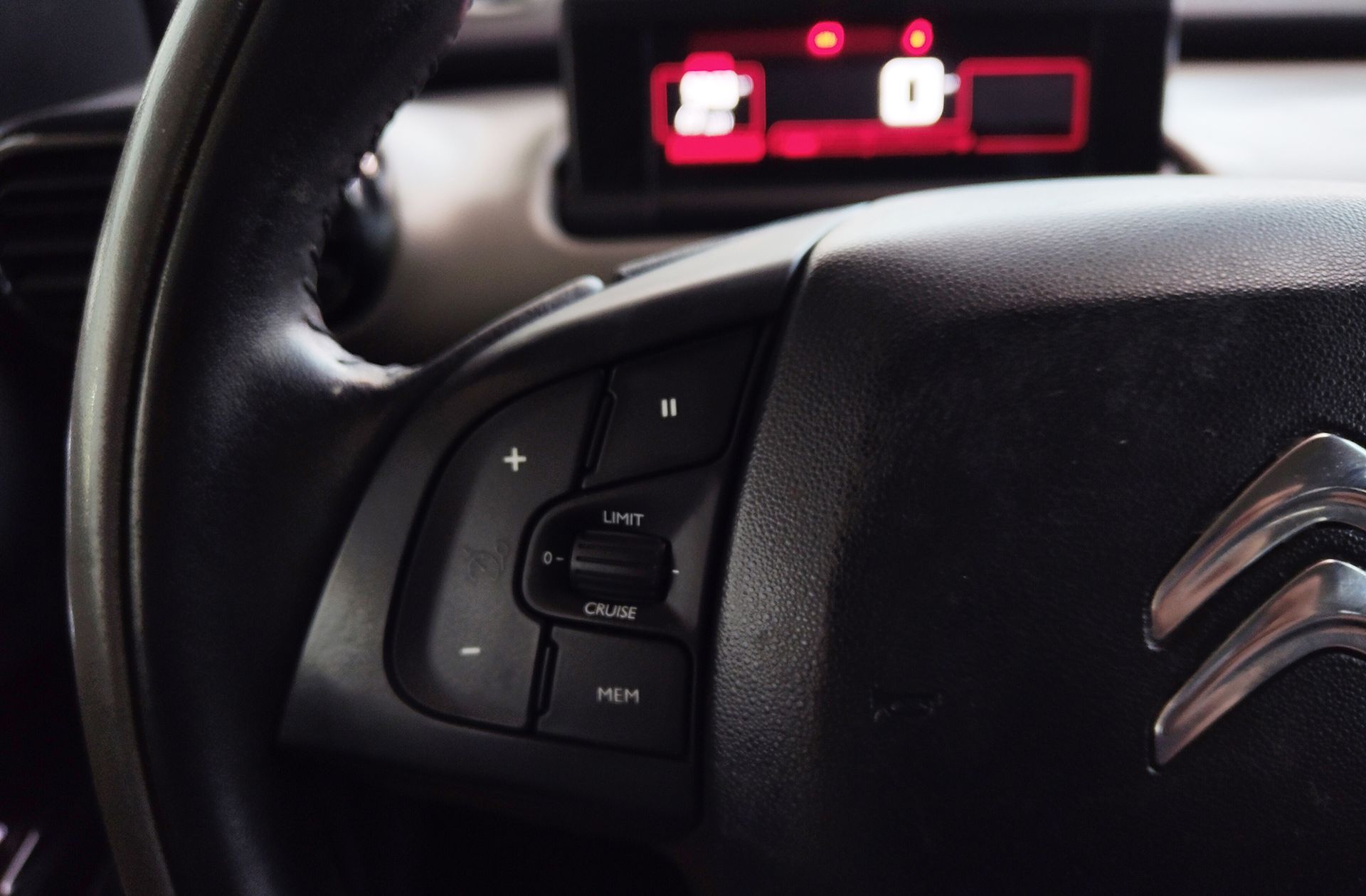 Citroën C4 Cactus 1.2 VTi Feel Fine - foto 20