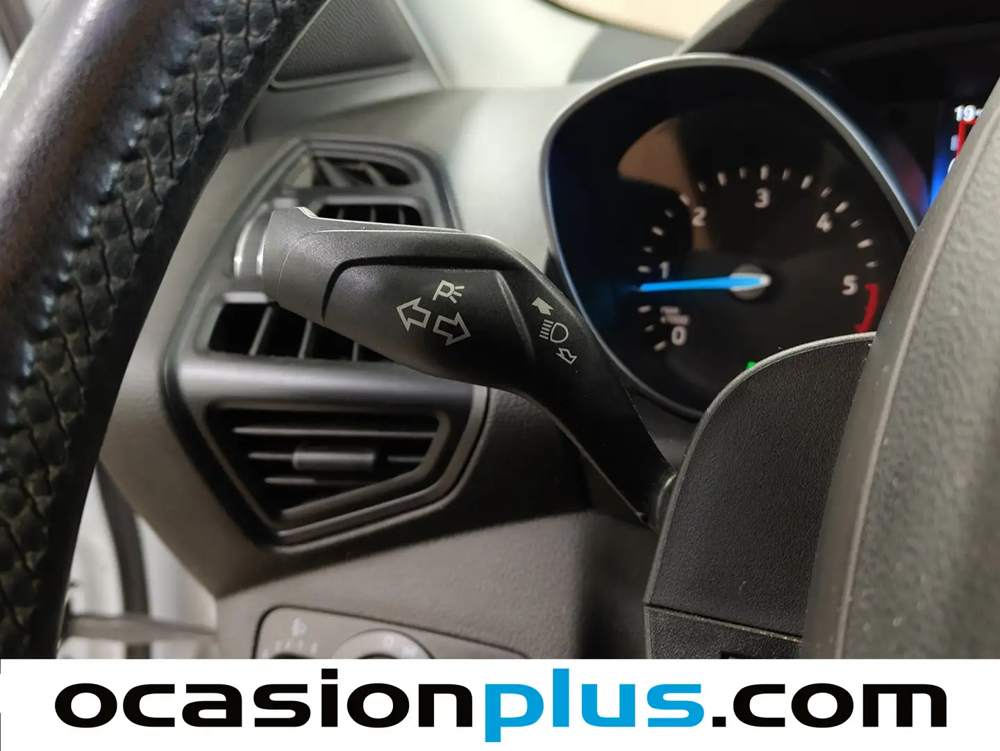 Foto Ford Kuga Ford Kuga 2.0 TDCI S&S Titanium 4x2 (150 CV)