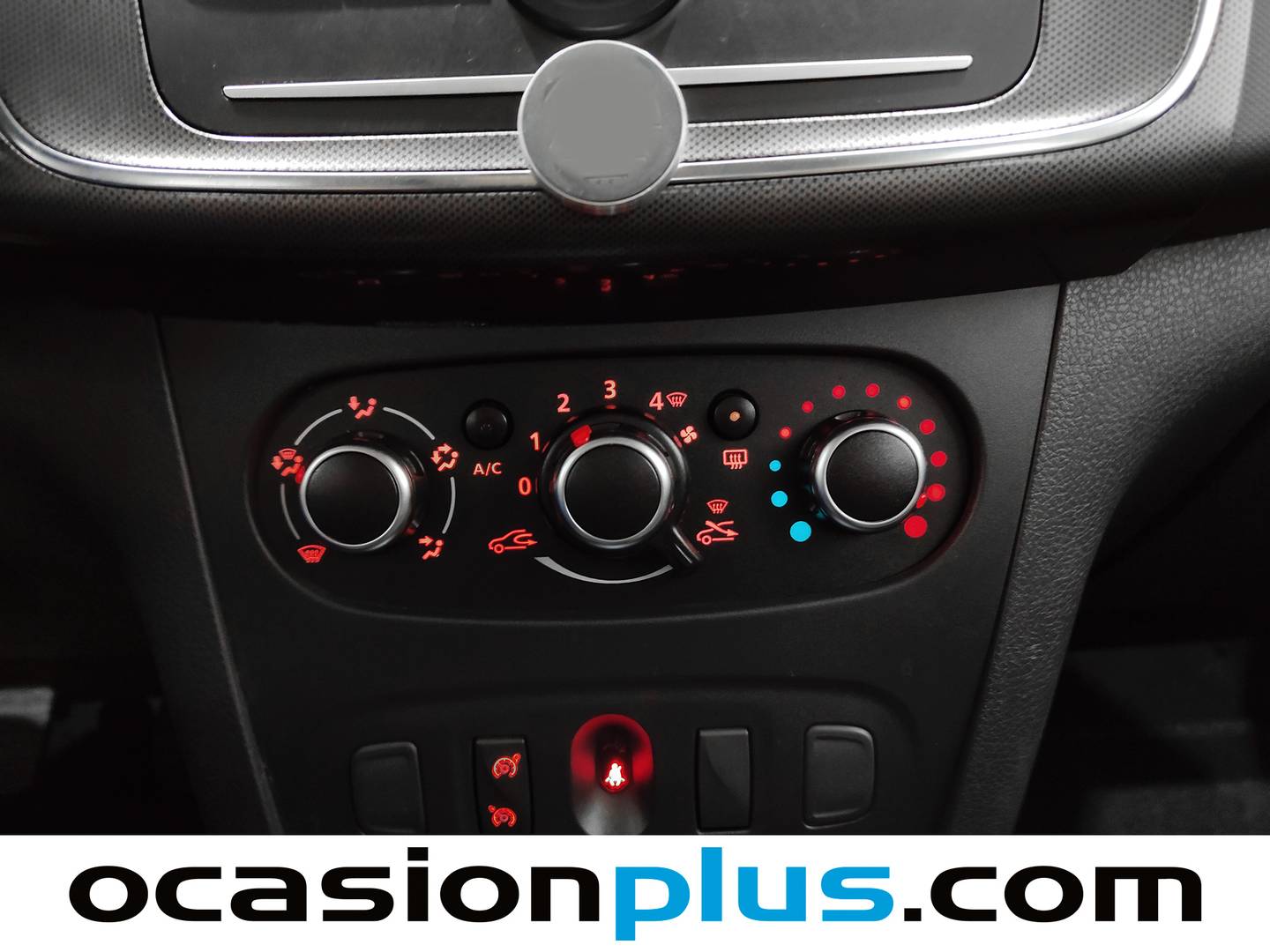 Extras y acabados del Dacia Sandero Dacia Sandero Stepway Essential TCe (100 CV)