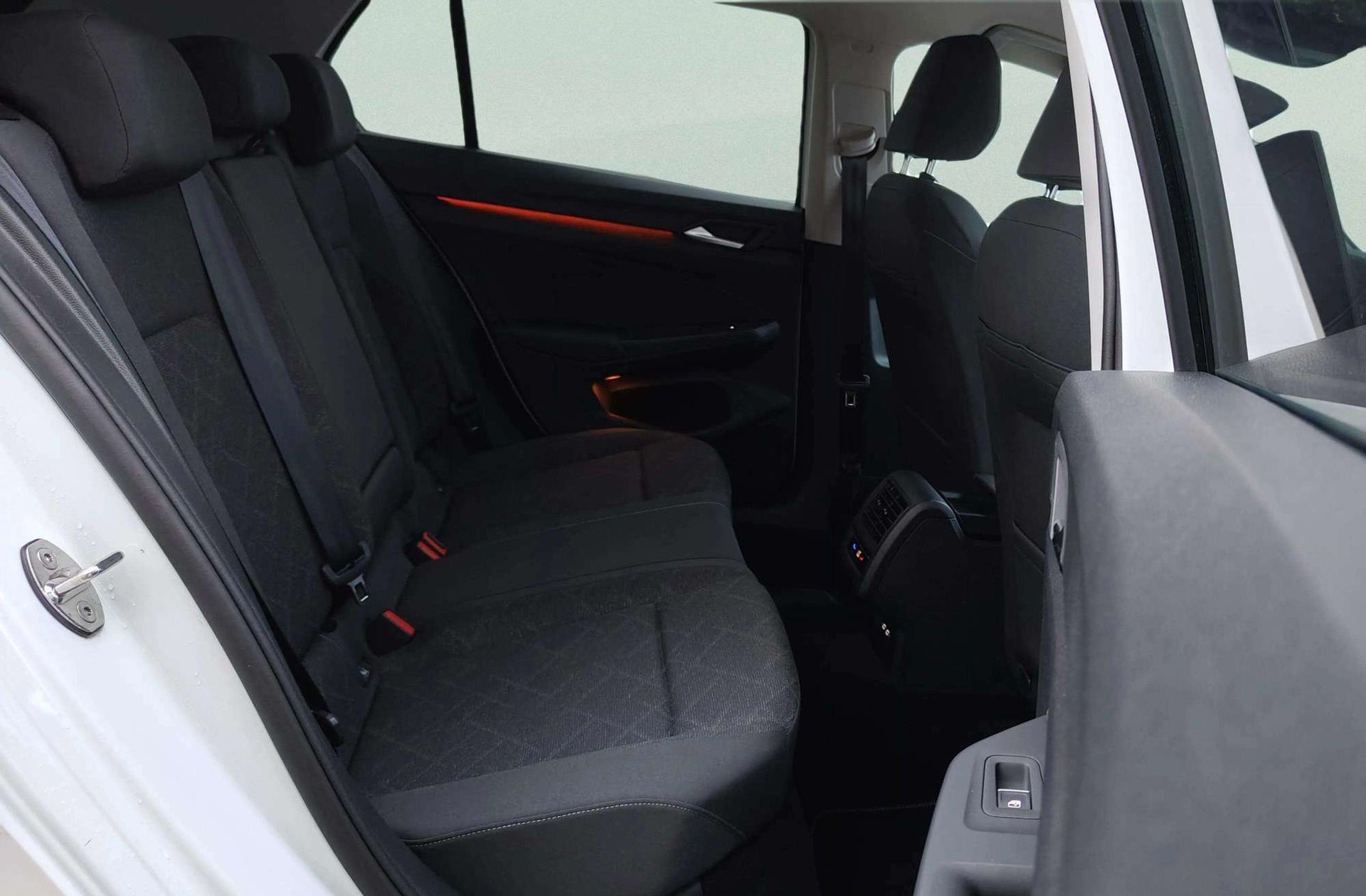 Volkswagen Golf Life 2.0 TDI - foto 18