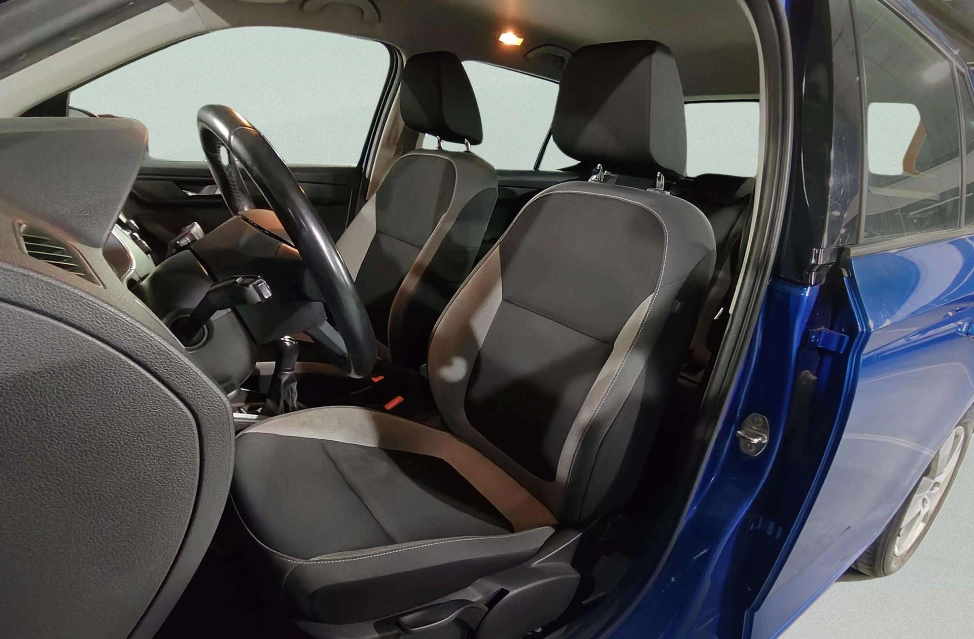 Škoda Fabia 1.2 TSI Like - foto 9