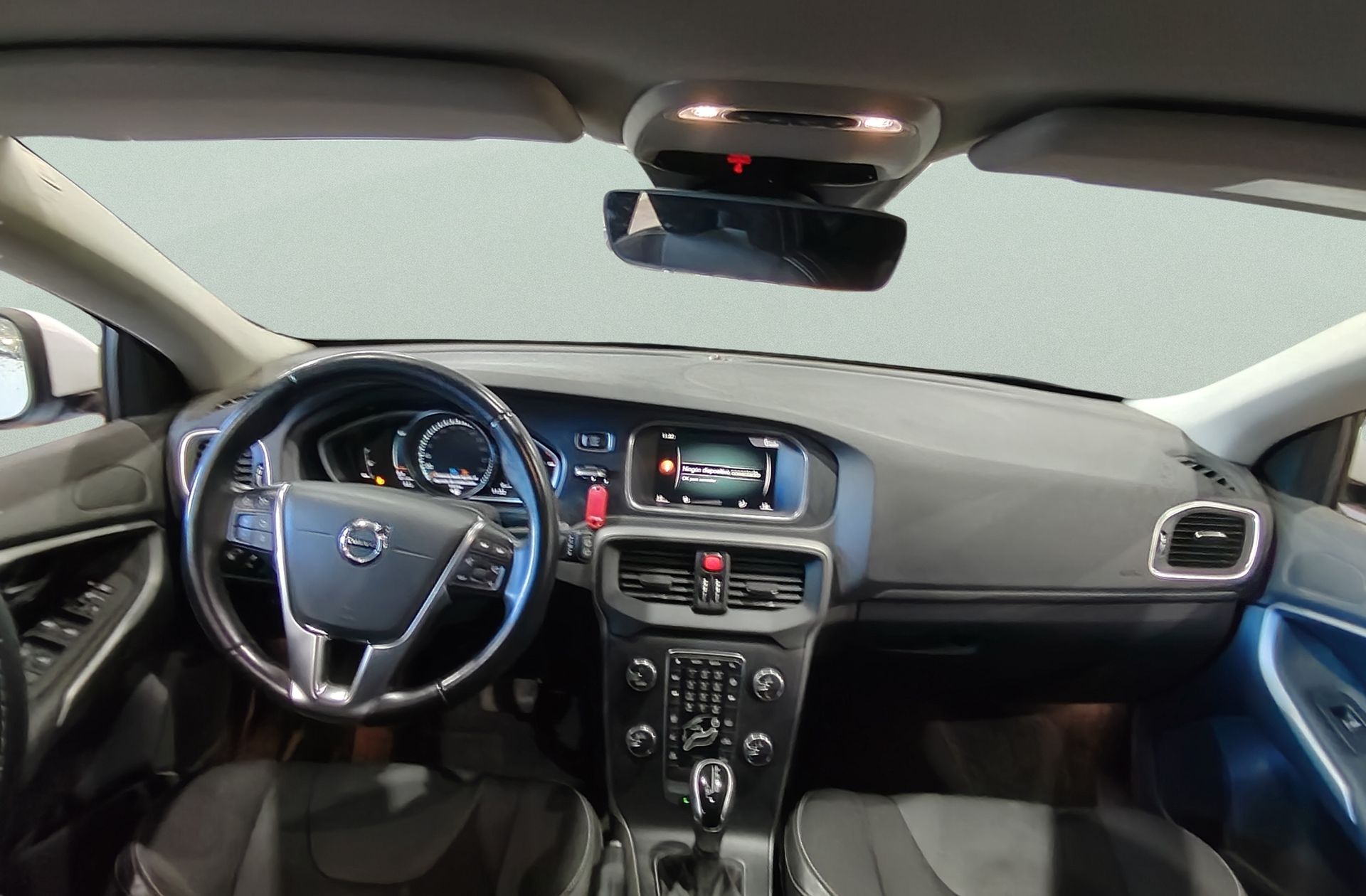 Volvo V40 D3 Momentum - foto 6