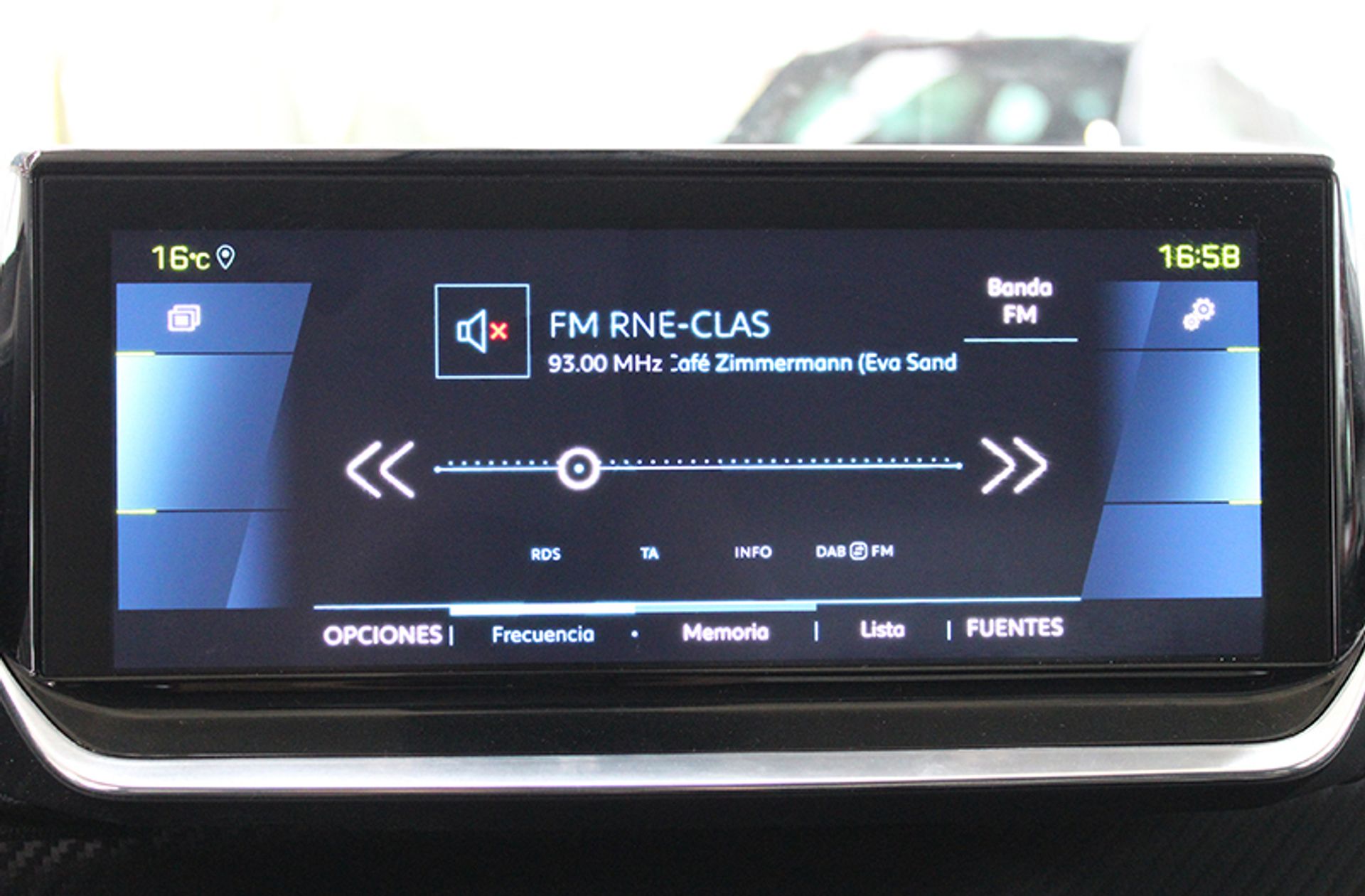 Peugeot 208 Eléctrico Allure - foto 41