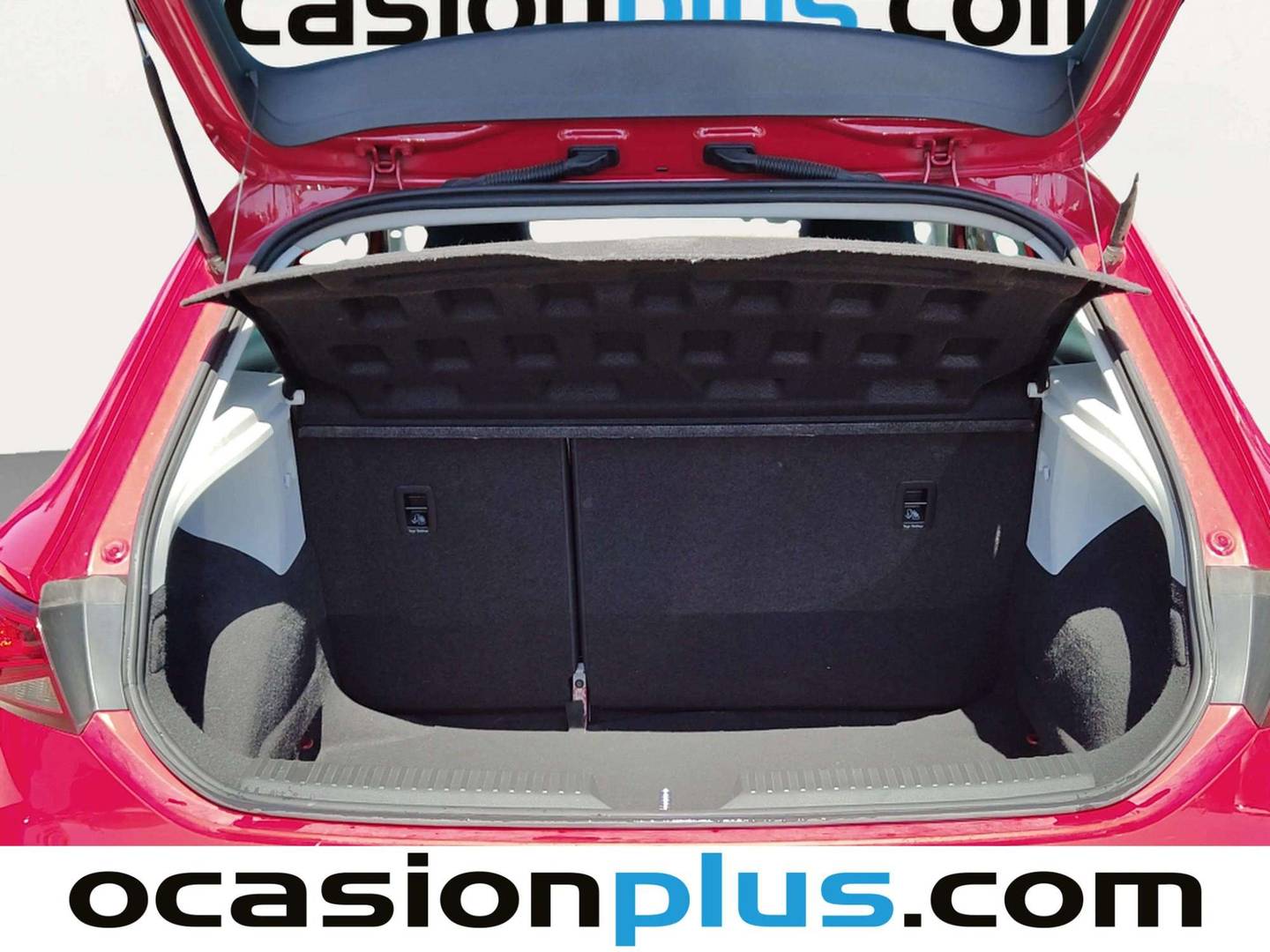 Fotos maletero Seat León Seat León 2.0 TDI S&S FR Advanced DSG-6 (150 CV)