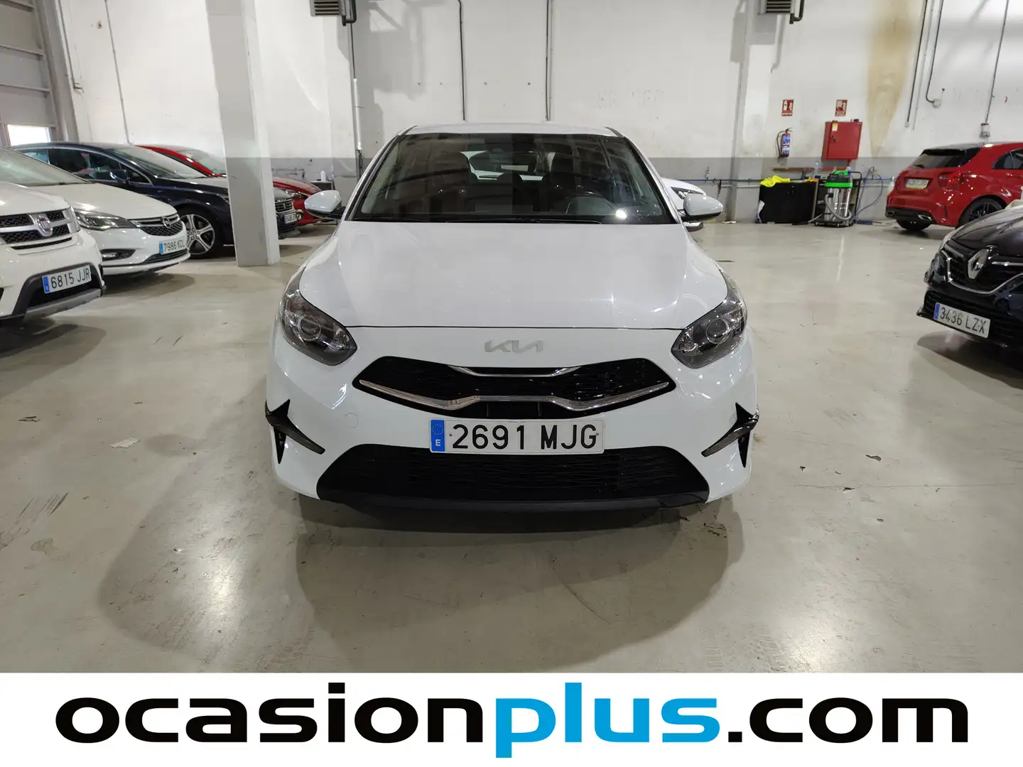 Foto KIA Ceed Kia Ceed 1.6 MHEV iMT Drive (136 CV)