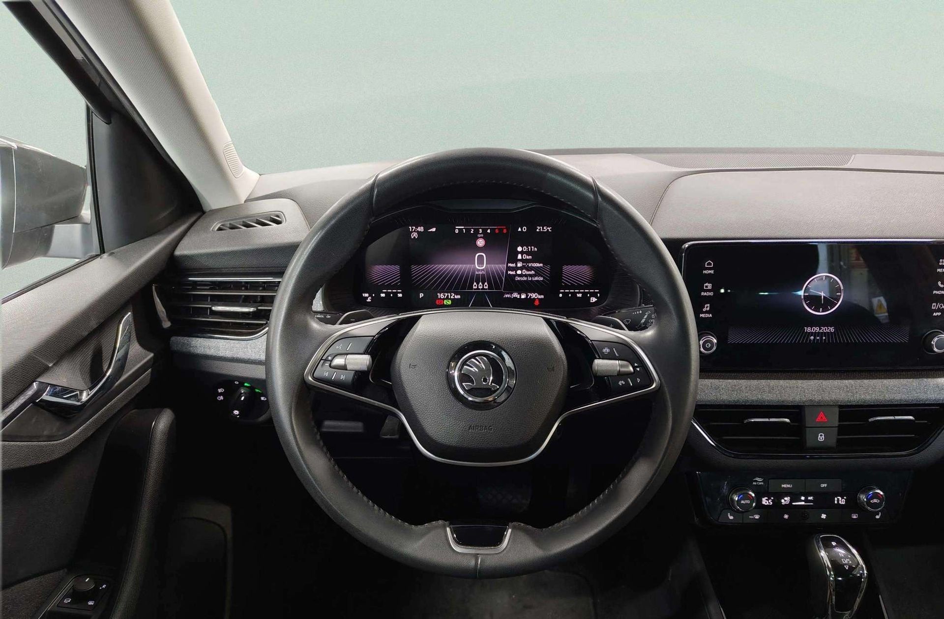Škoda Scala 1.0 TSI Selection DSG - foto 24