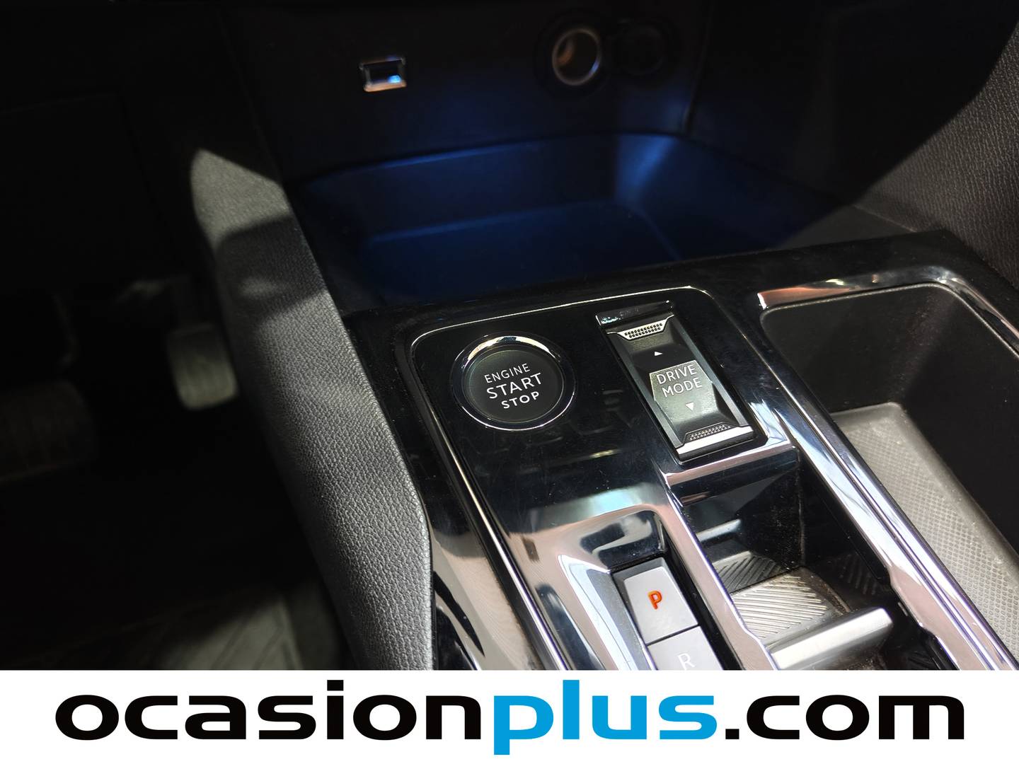 Foto Peugeot 3008 Hybrid Peugeot 3008 Hybrid 300 Allure Pack e-EAT8 (300 CV)