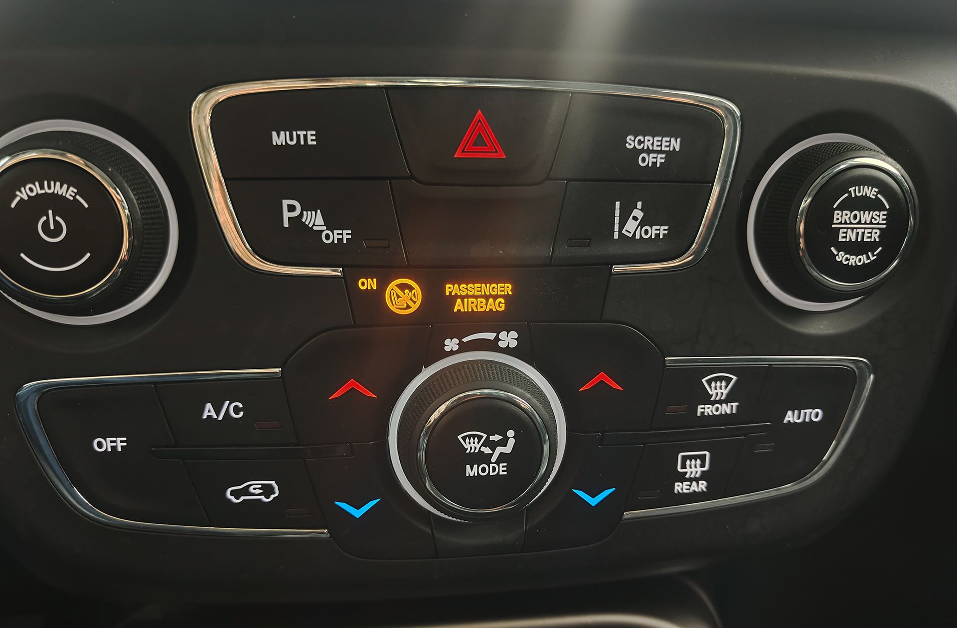 Jeep Compass 1.4 MultiAir Longitude 4x2 - foto 33
