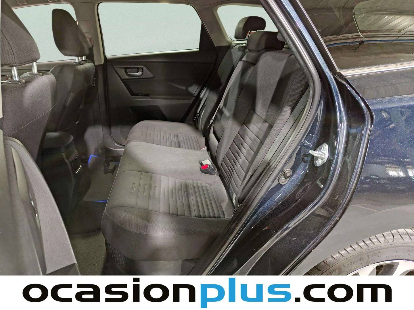 Foto asientos traseros Toyota Auris Toyota Auris 140H Hybrid Touring Sports Feel! (136 CV)