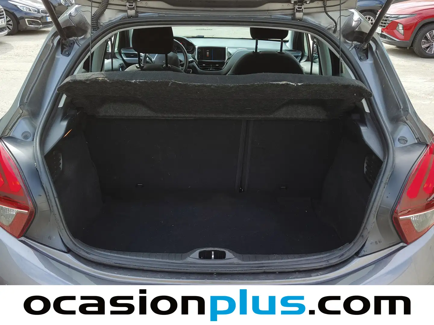 Foto Peugeot 208 Peugeot 208 PureTech Signature (82 CV)