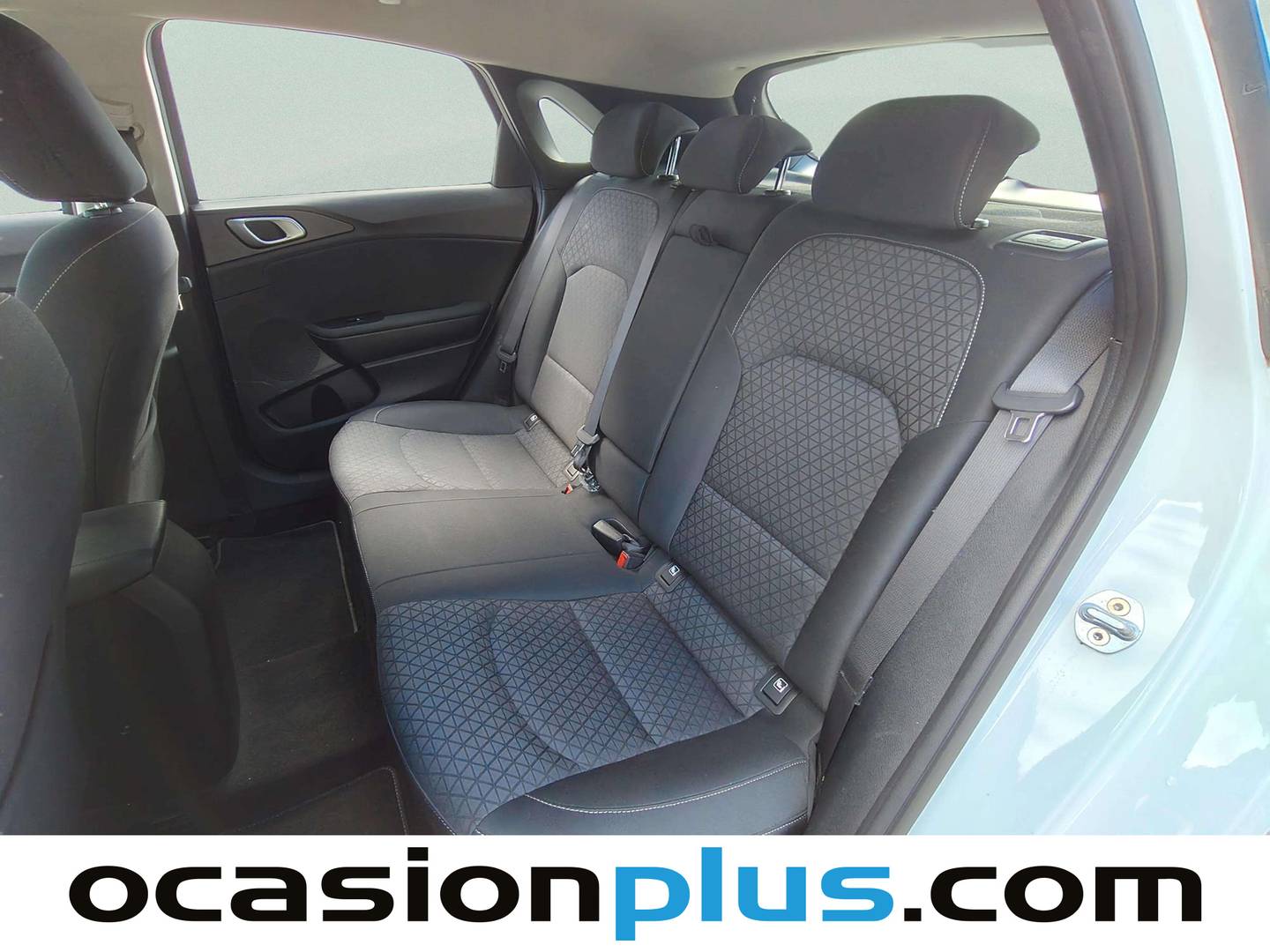 Foto asientos traseros KIA Ceed KIA Ceed 1.0 T-GDi Business (120 CV)