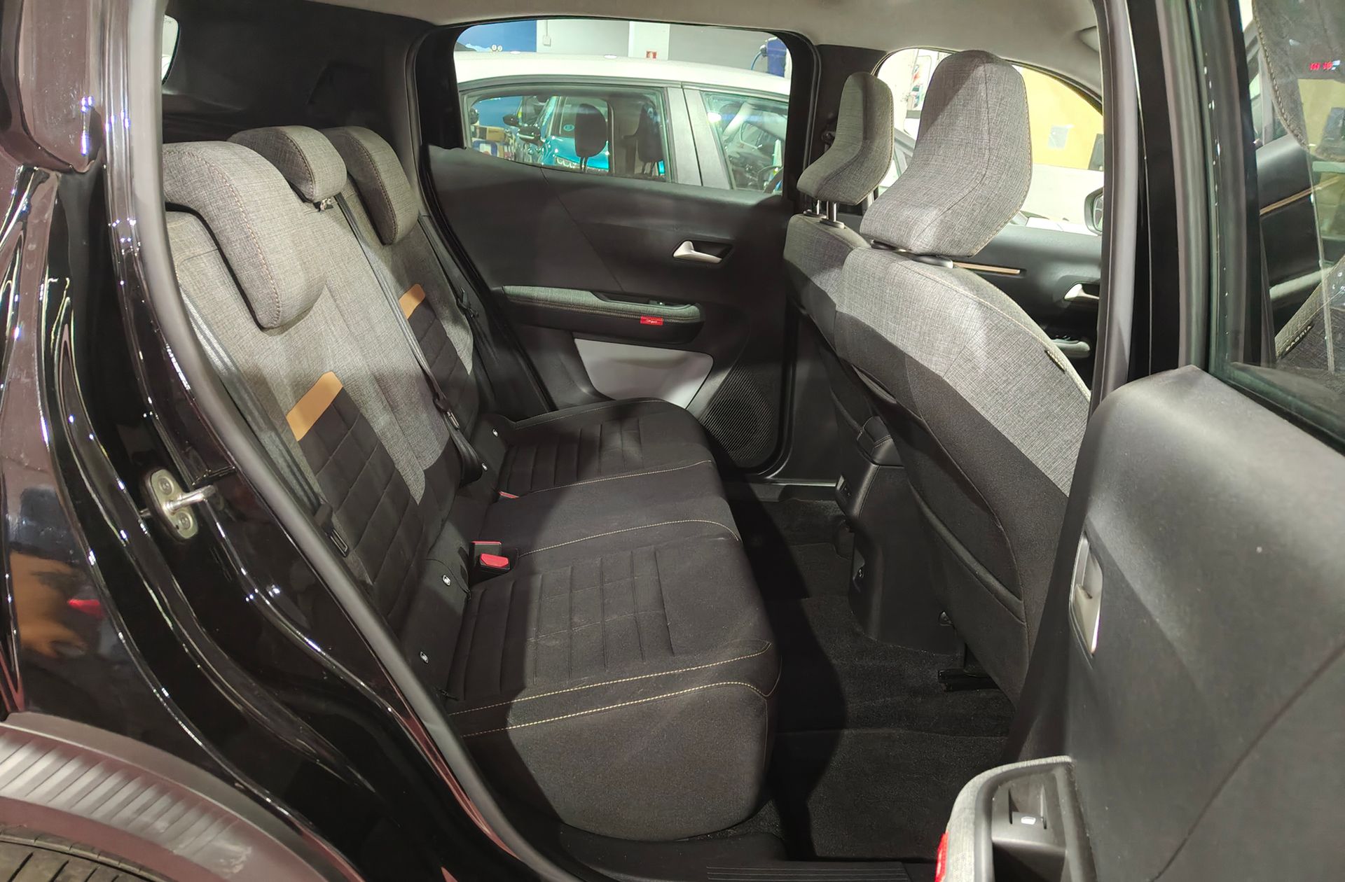 Citroën C3 Aircross Hybrid 145 Plus e-DCS6 - foto 17
