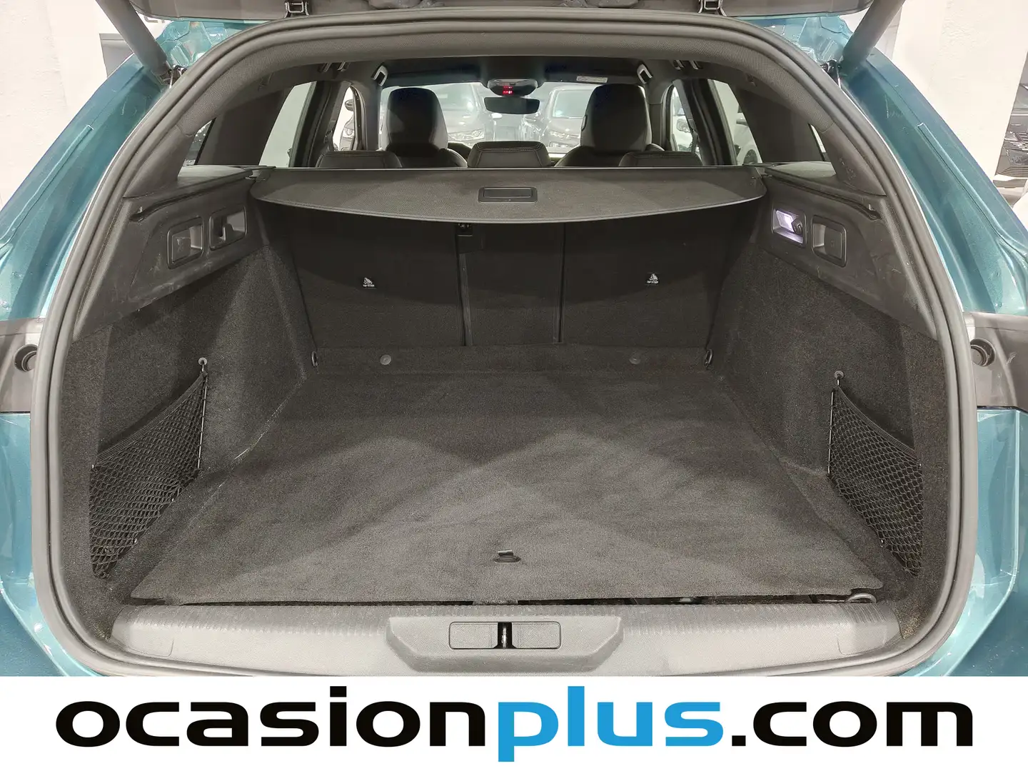 Foto Peugeot 308 Peugeot 308 SW Hybrid 180 GT Pack eEAT8 (180 CV)