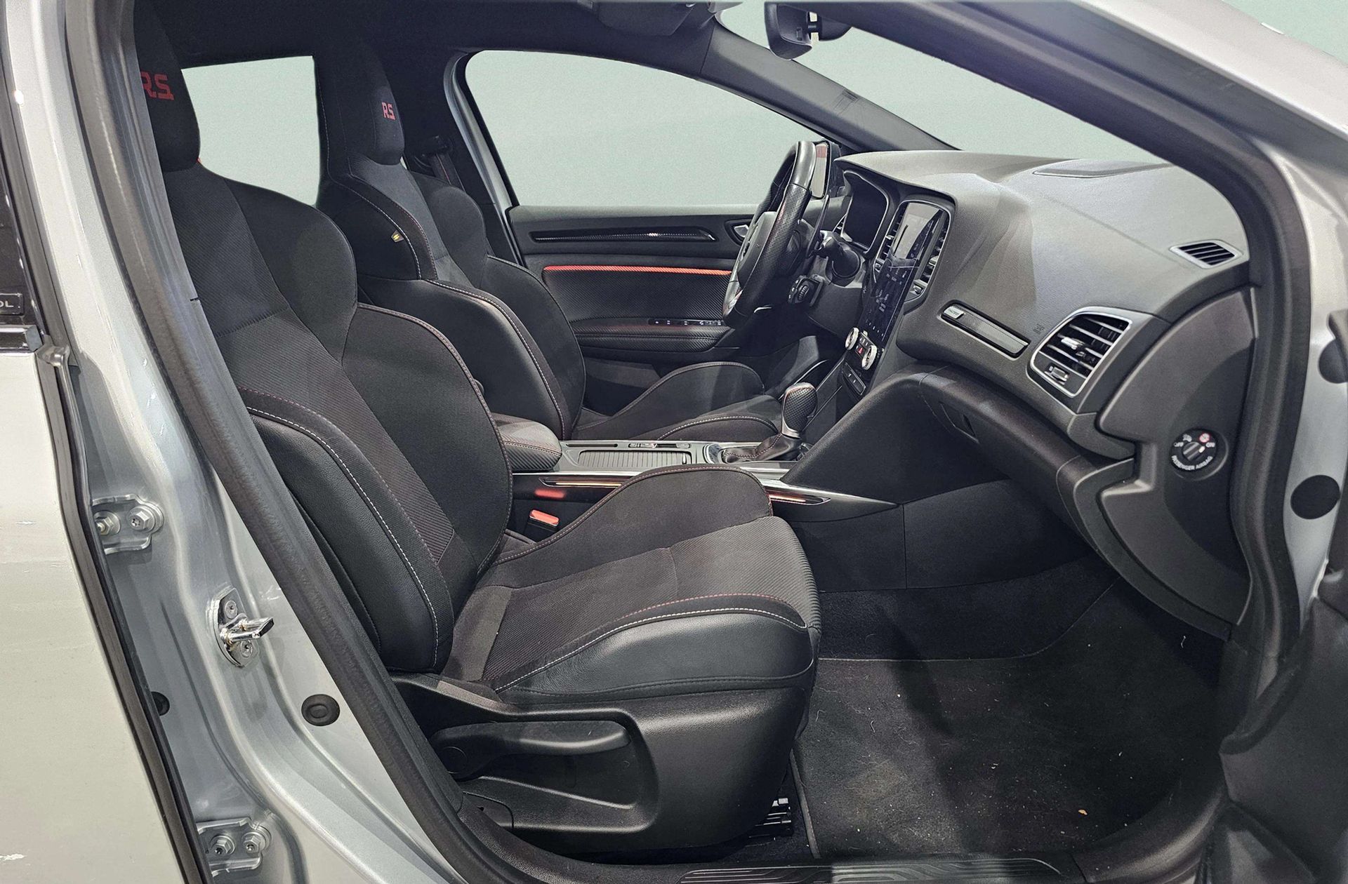 Renault Mégane RS TCe GPF EDC - foto 25