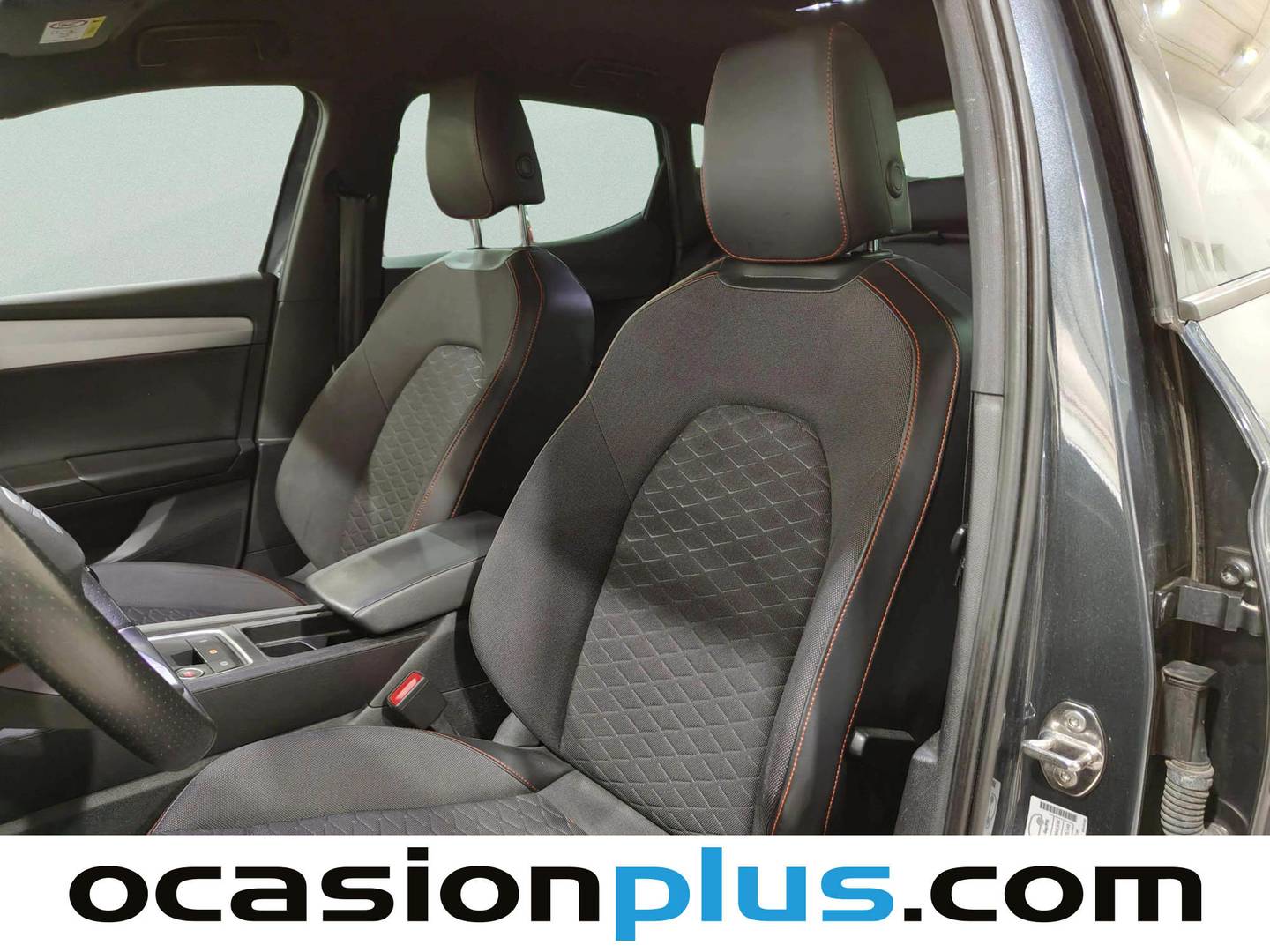 Extras y acabados del Seat León Seat León 1.5 TSI S&S FR Go L (150 CV)