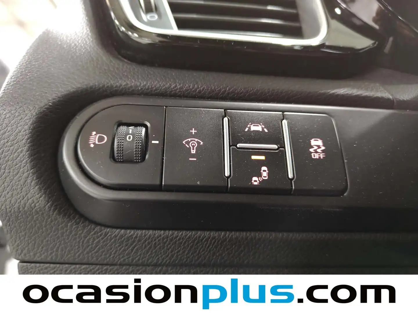 Foto KIA Ceed Kia Ceed 1.6 T-GDi GT (204 CV)