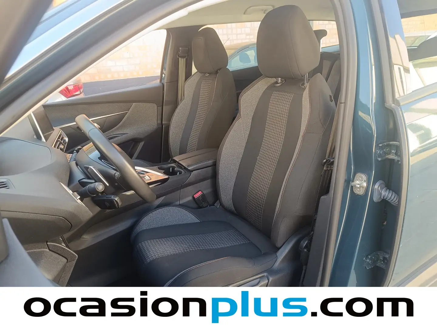 Foto Peugeot 5008 Peugeot 5008 BlueHDI 130 S&S Active Pack EAT8 (130 CV)