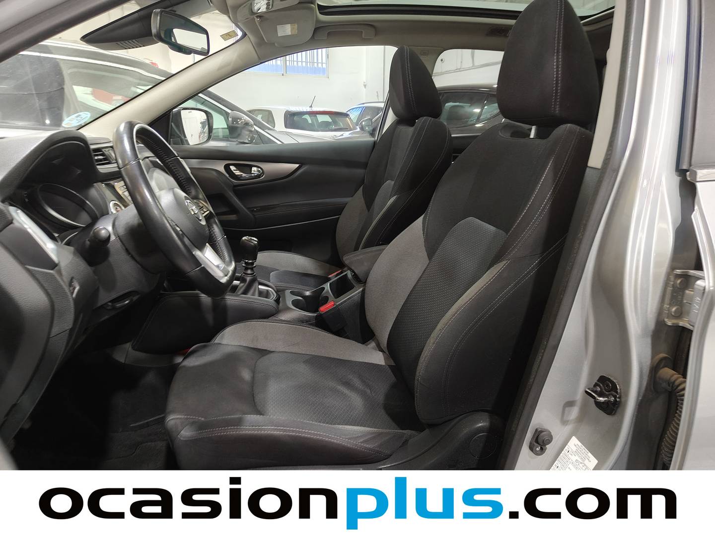 Foto asientos delanteros Nissan QASHQAI Nissan Qashqai DIG-T 115 N-Connecta (115 CV)