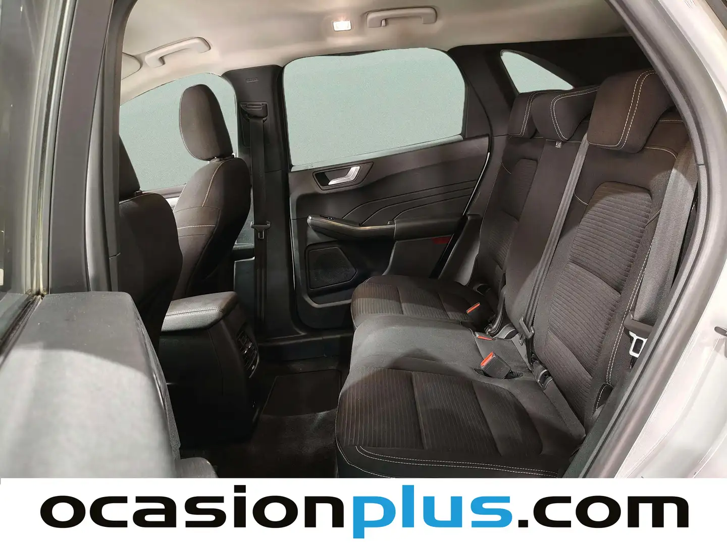 Foto Ford Kuga Ford Kuga 1.5 EcoBlue Titanium Auto (120 CV)