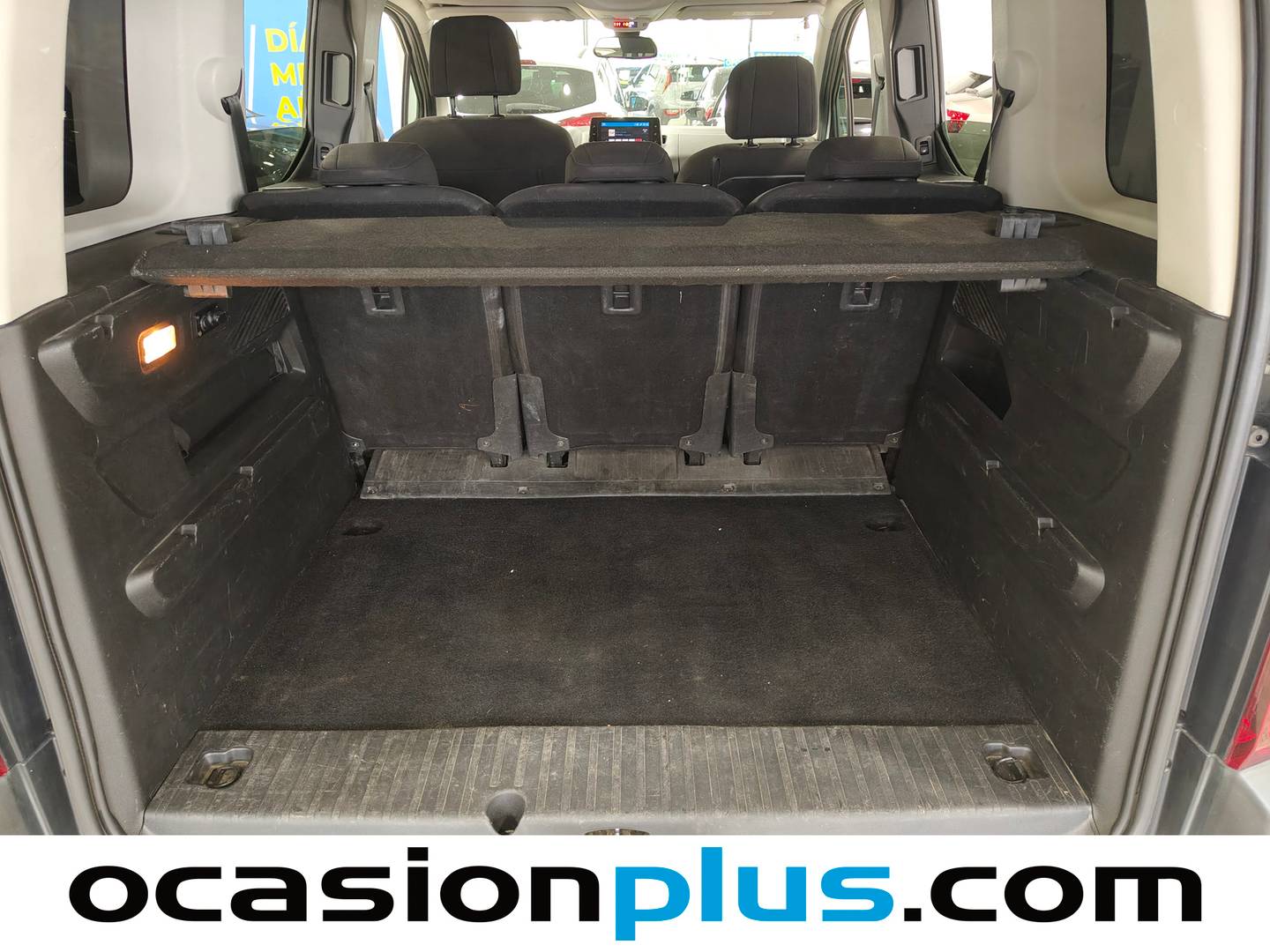 Foto Citroën Berlingo Citroën Berlingo Combi BlueHDi 100 S&S Talla M Feel Pack (102 CV) siete plazas