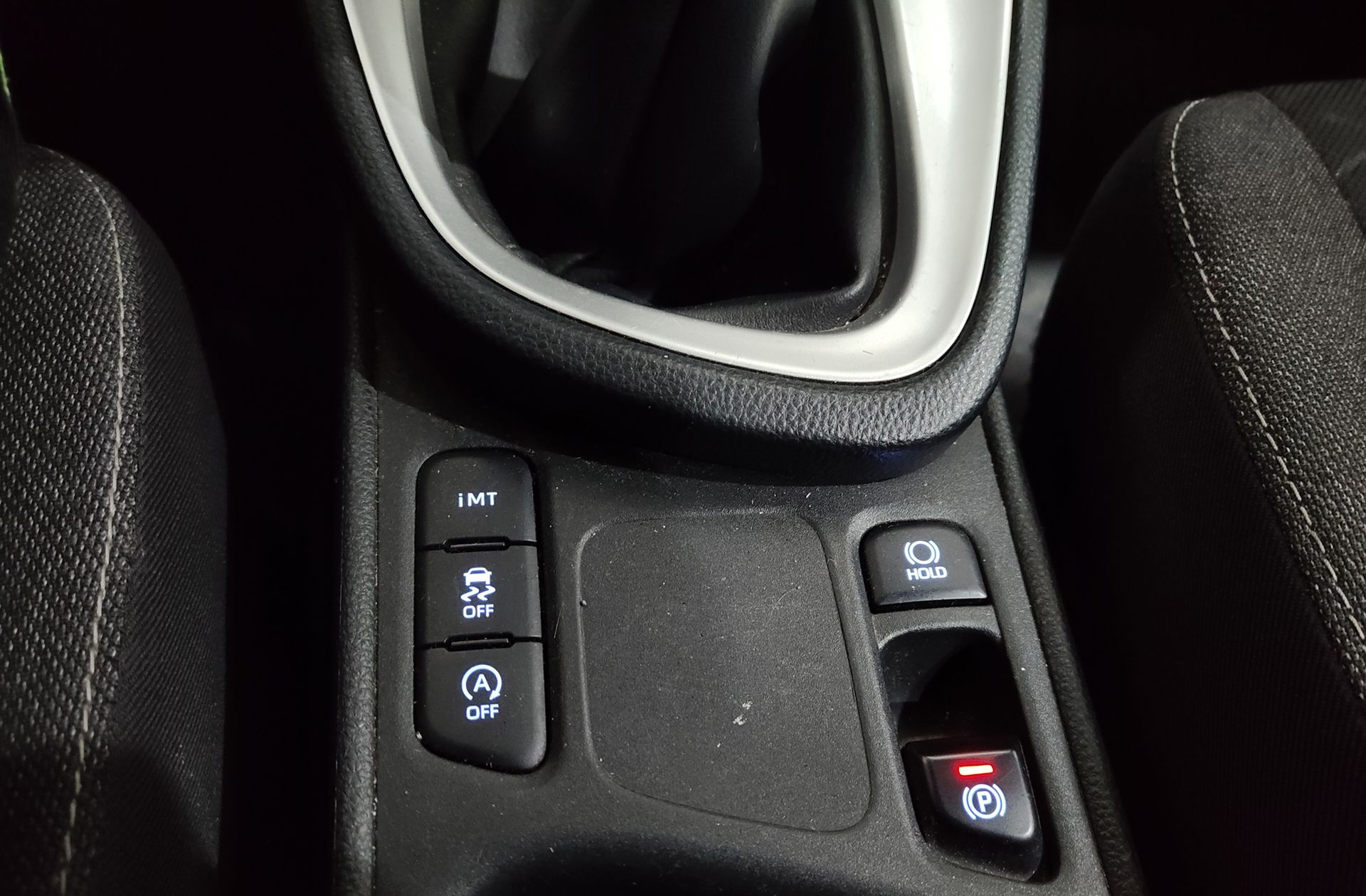 Toyota Yaris Cross 1.5 120H Style - foto 32