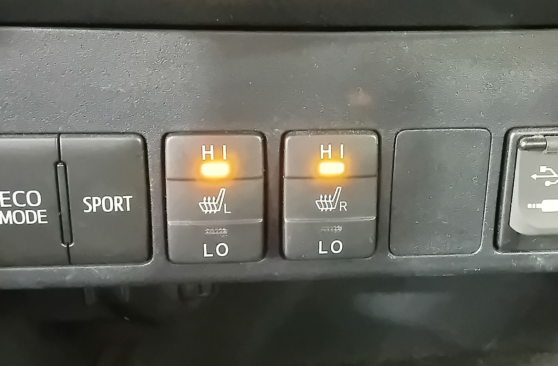Toyota RAV4 2.5l hybrid Feel! 2WD - foto 7