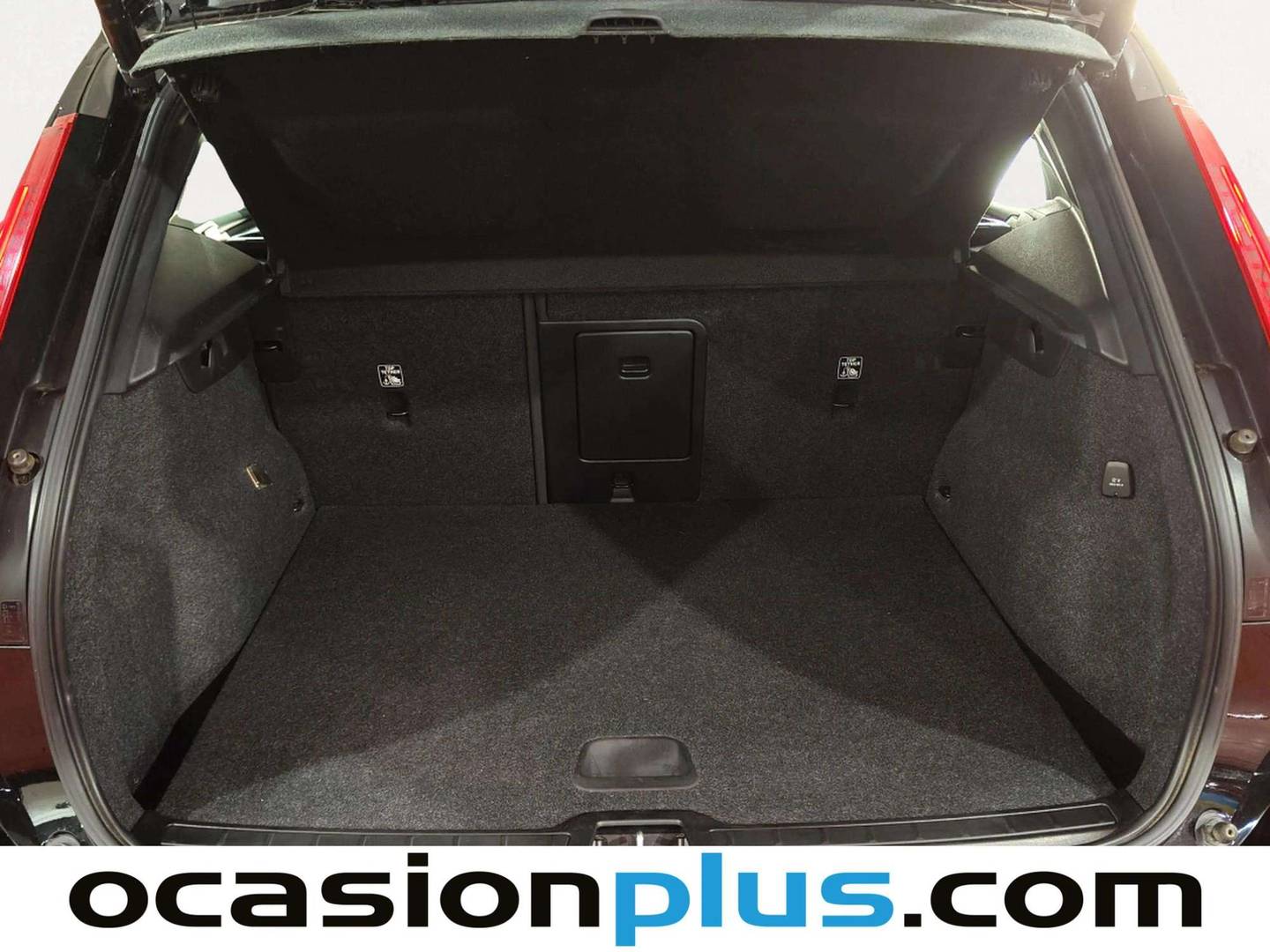Fotos maletero Volvo XC40 Volvo XC40 T2 Momentum Pro Auto (129 CV)