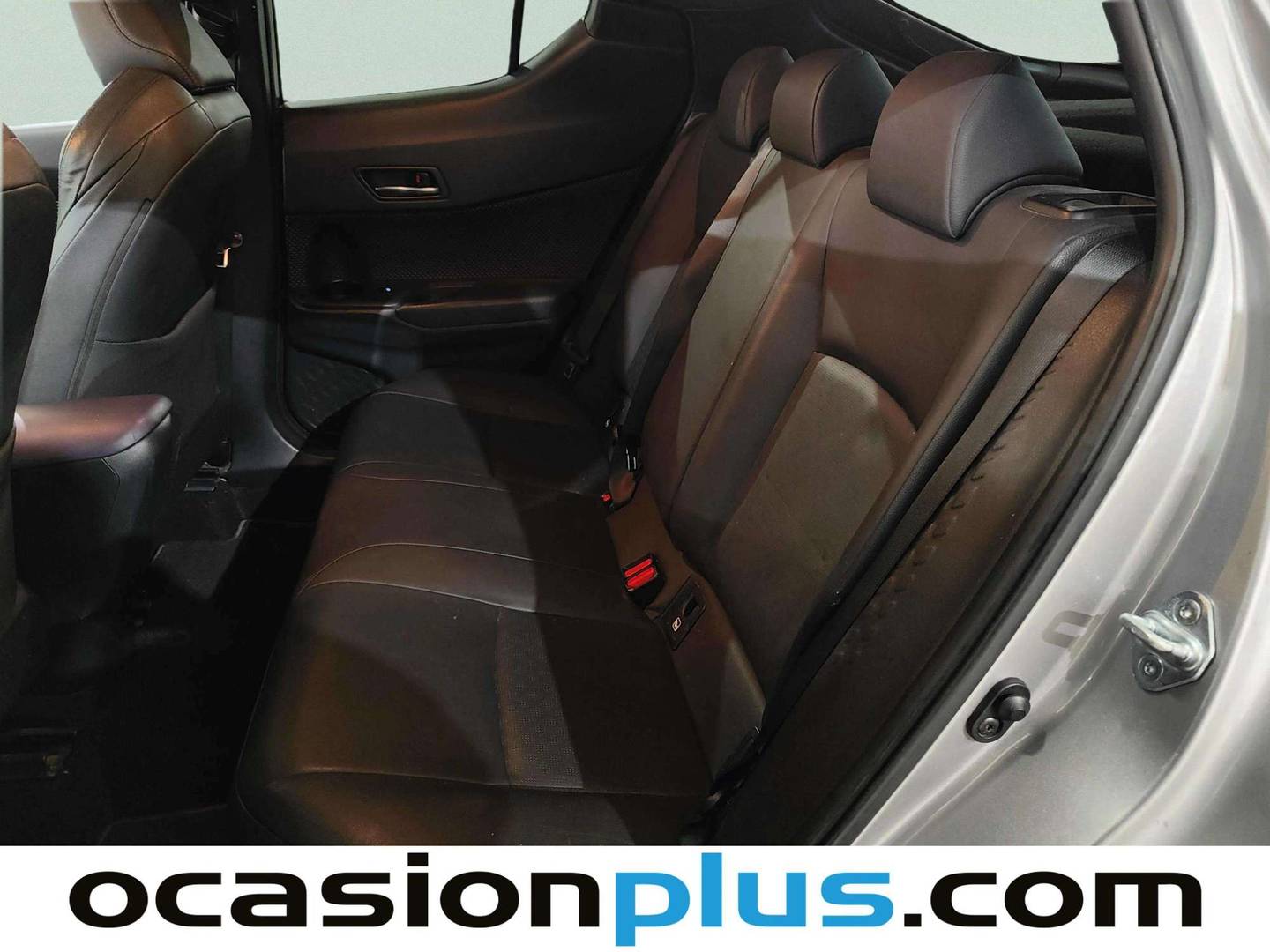 Foto asientos traseros Toyota C-HR Toyota C-HR 1.8 125H Dynamic Plus (122 CV)