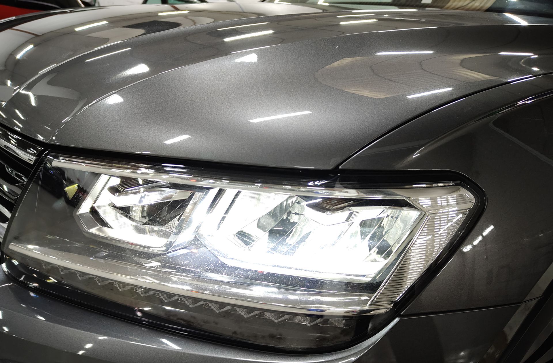 Volkswagen Tiguan Advance 1.5 TSI DSG Pack R-line - foto 17