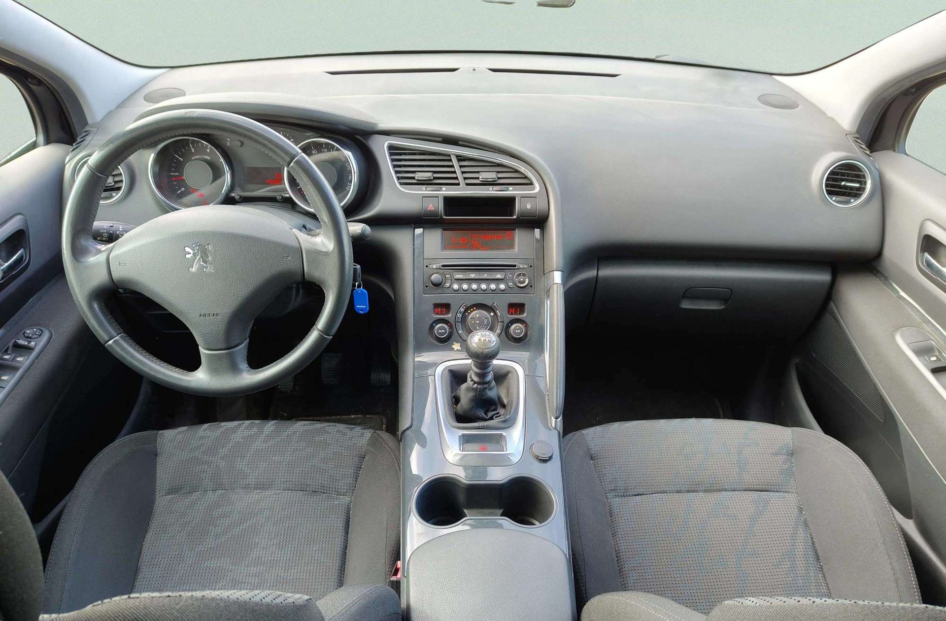Peugeot 3008 1.6 THP Premium - foto 6