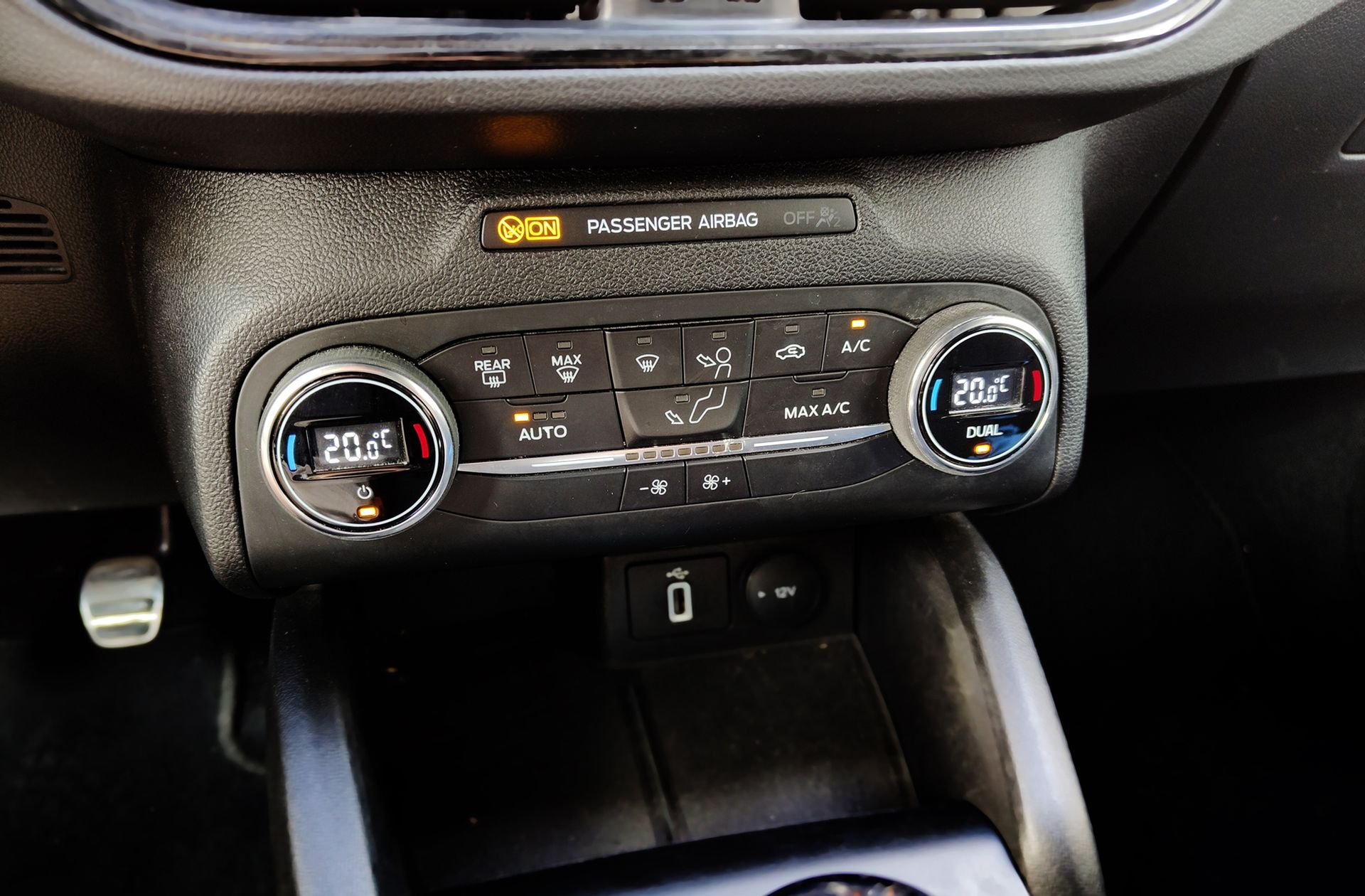 Ford Focus 1.0 EcoBoost ST-Line - foto 35