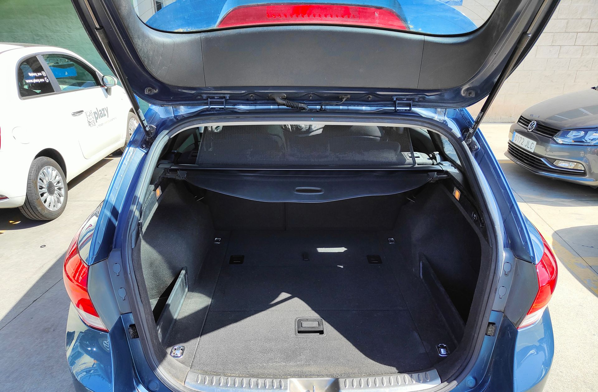 Hyundai i40 CW 1.7 CRDi BlueDrive Tecno Xenon Sky - foto 16