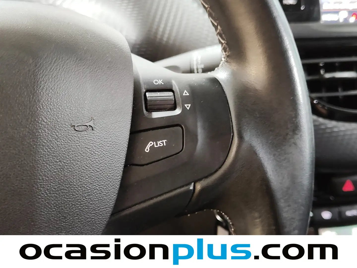 Foto Peugeot 2008 Peugeot 2008 BlueHDi 100 S&S Allure (100 CV)