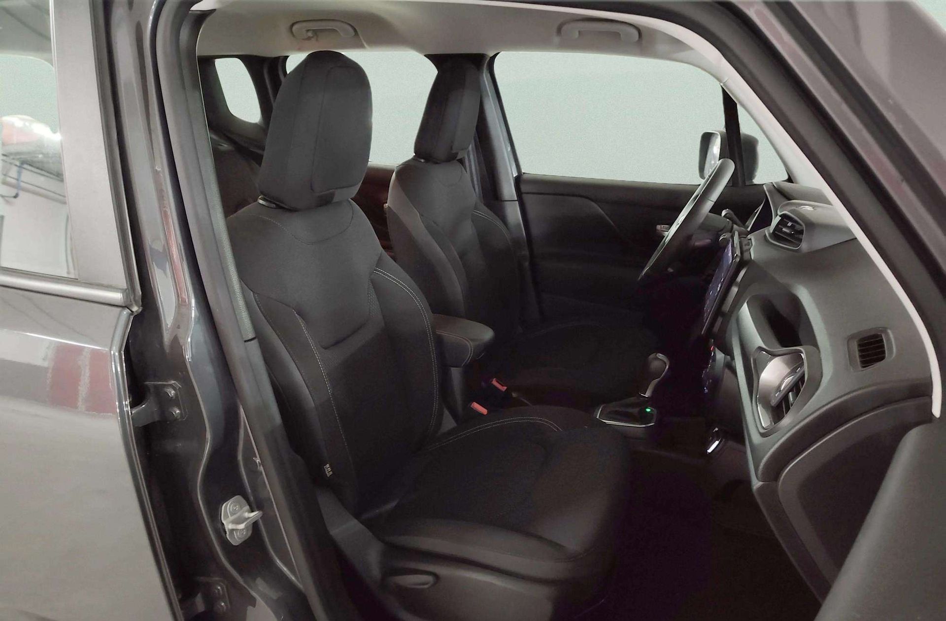 Jeep Renegade eHybrid 1.5 Altitude DCT - foto 16