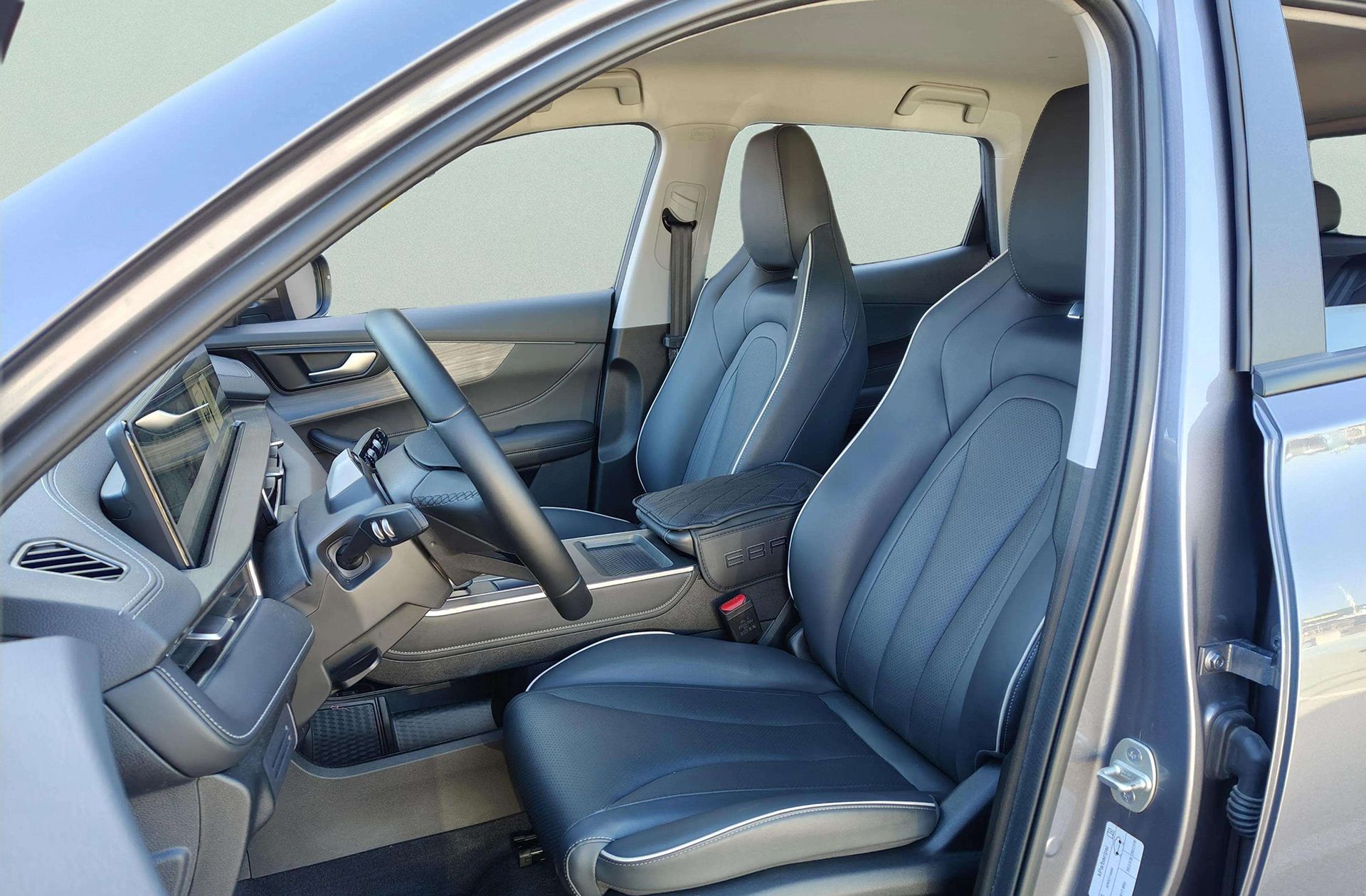 Ebro s400 1.5 DHE HEV Excellence CVT - foto 10