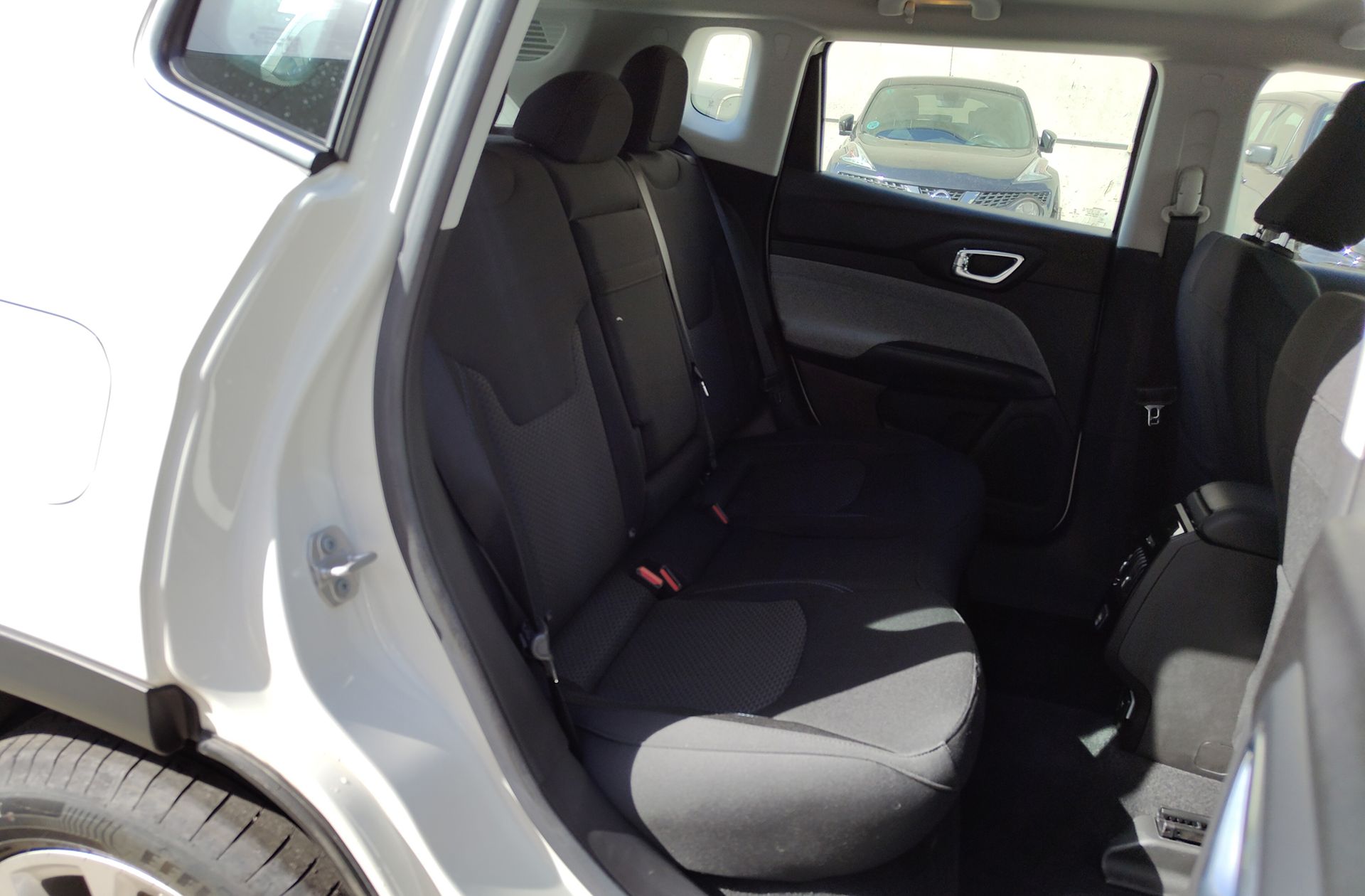 Jeep Compass 1.3 Gse T4 Longitude FWD - foto 11
